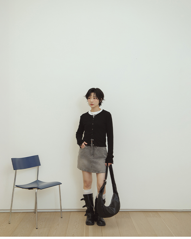 Plain button-down elastic long-sleeved top - black【01200026】in stock+pre-order