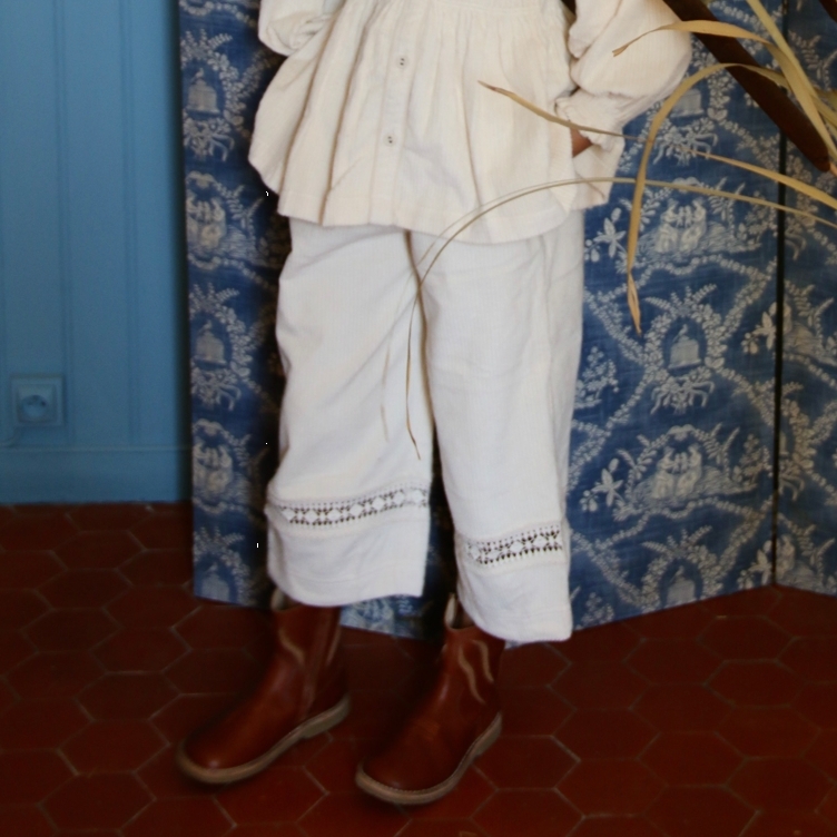 BONJOUR DIARY 燈芯絨鏤空綁帶長褲 Trousers - Ivory corduroy