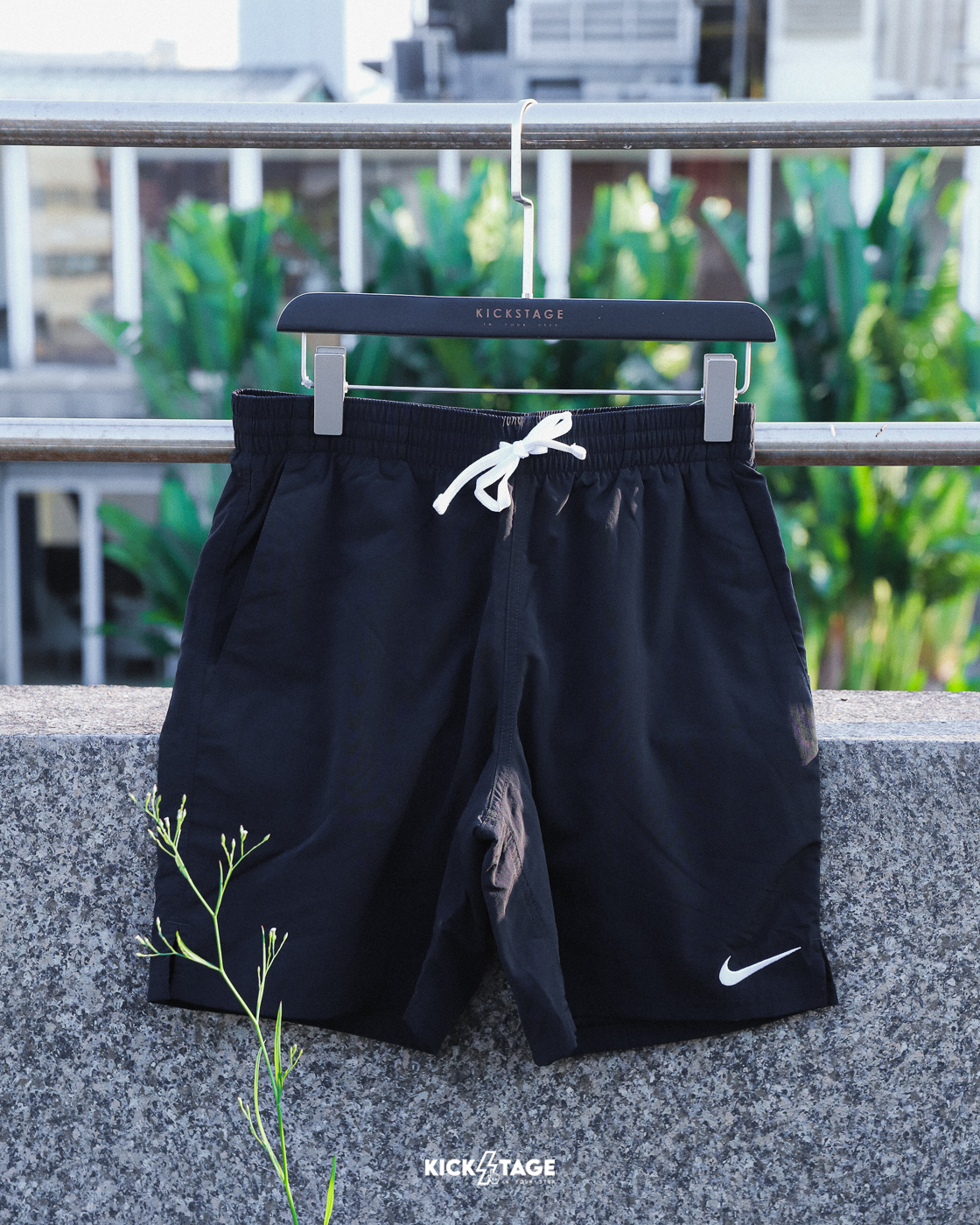 [特價售出無退換] 男款 NIKE SWIM VOLLEY SHORTS 黑色 速乾 網眼 7吋 抽繩 運動 海灘褲 短褲【NESSE494-001】NKTF