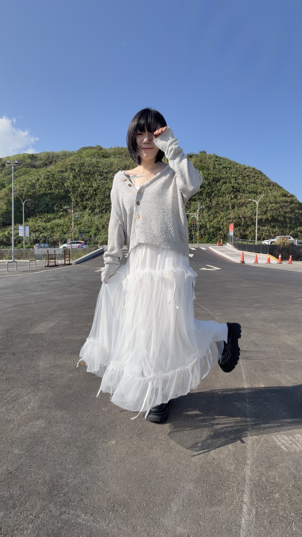 Wooden button knitted cardigan