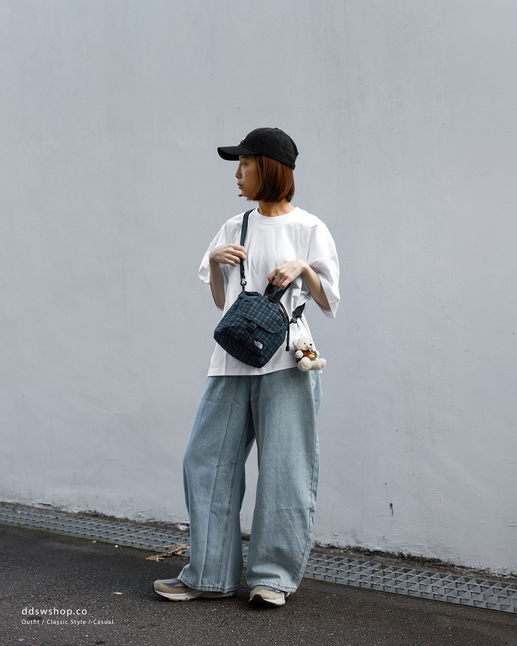 THE NORTH FACE BREEZE BUCKET BAG 斜背水桶包