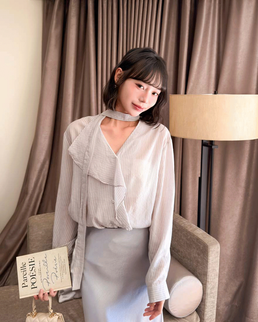 LINA LINA優雅漫語荷葉排釦綁帶條紋上衣-時尚灰