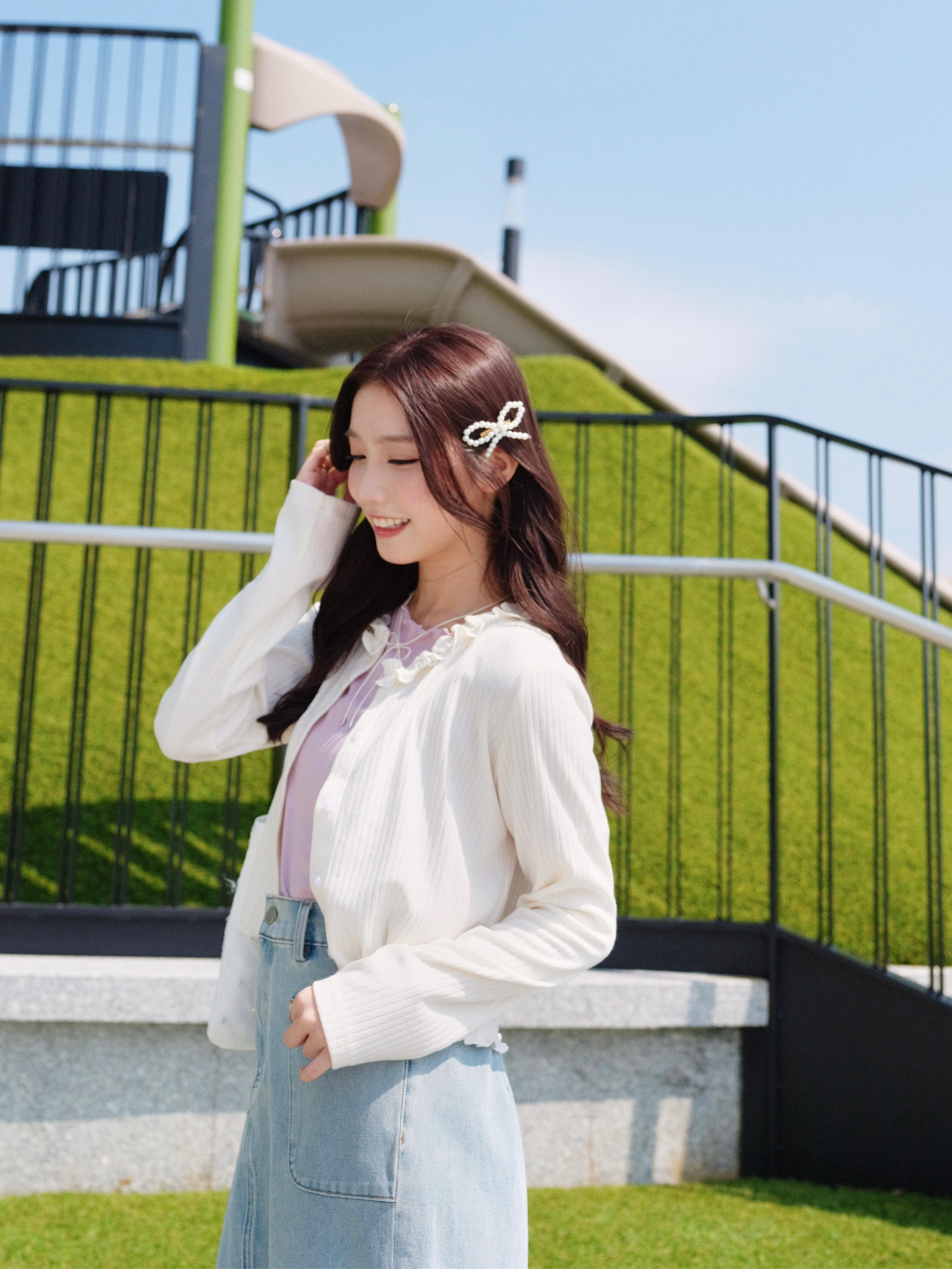 三色 / 柔軟坑紋荷葉邊長袖外套 / Soft Ribbed Ruffle Trim Cardigan