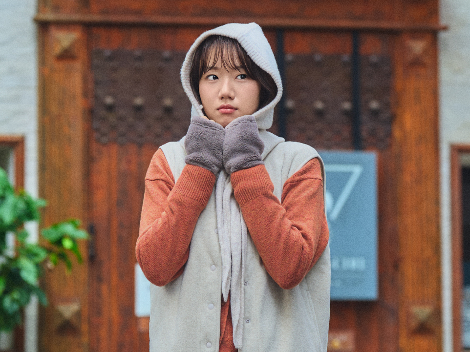 autumn-outer-left