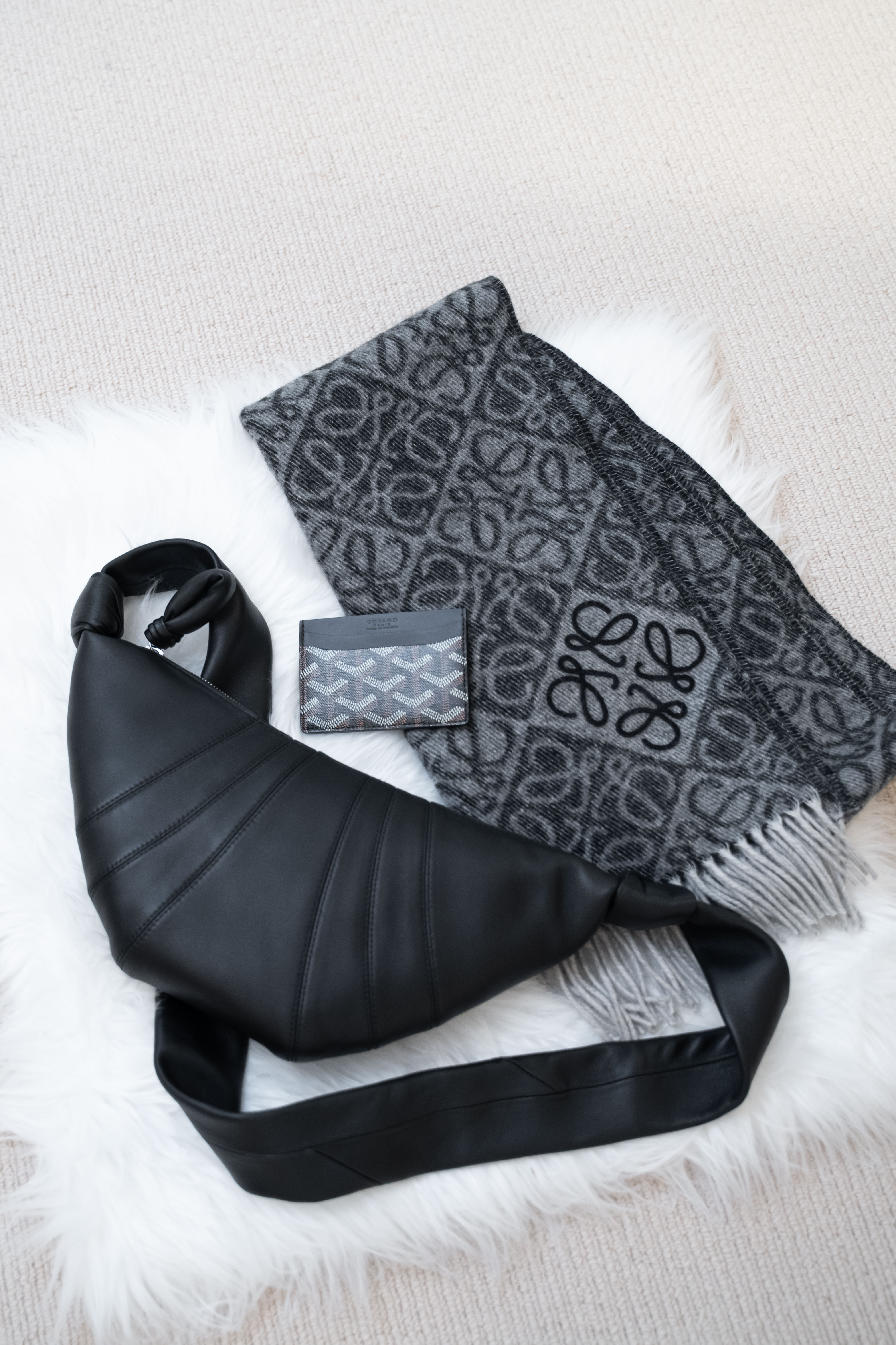 Lemaire Small Croissant Bag Black 黑色小號牛角包 斜孭袋