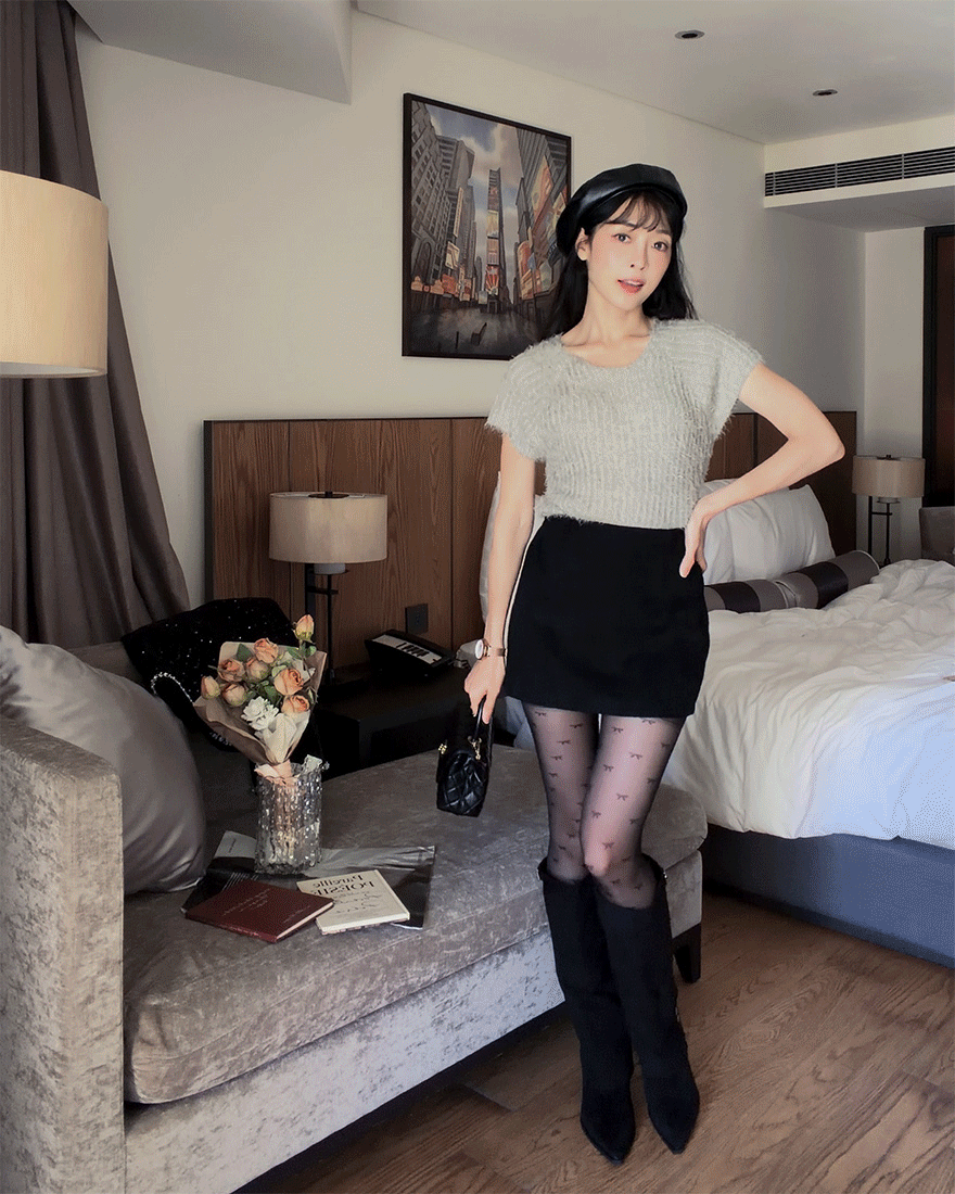 LINA LINA百搭日章純色車線麂皮短褲裙-俐落黑S-L