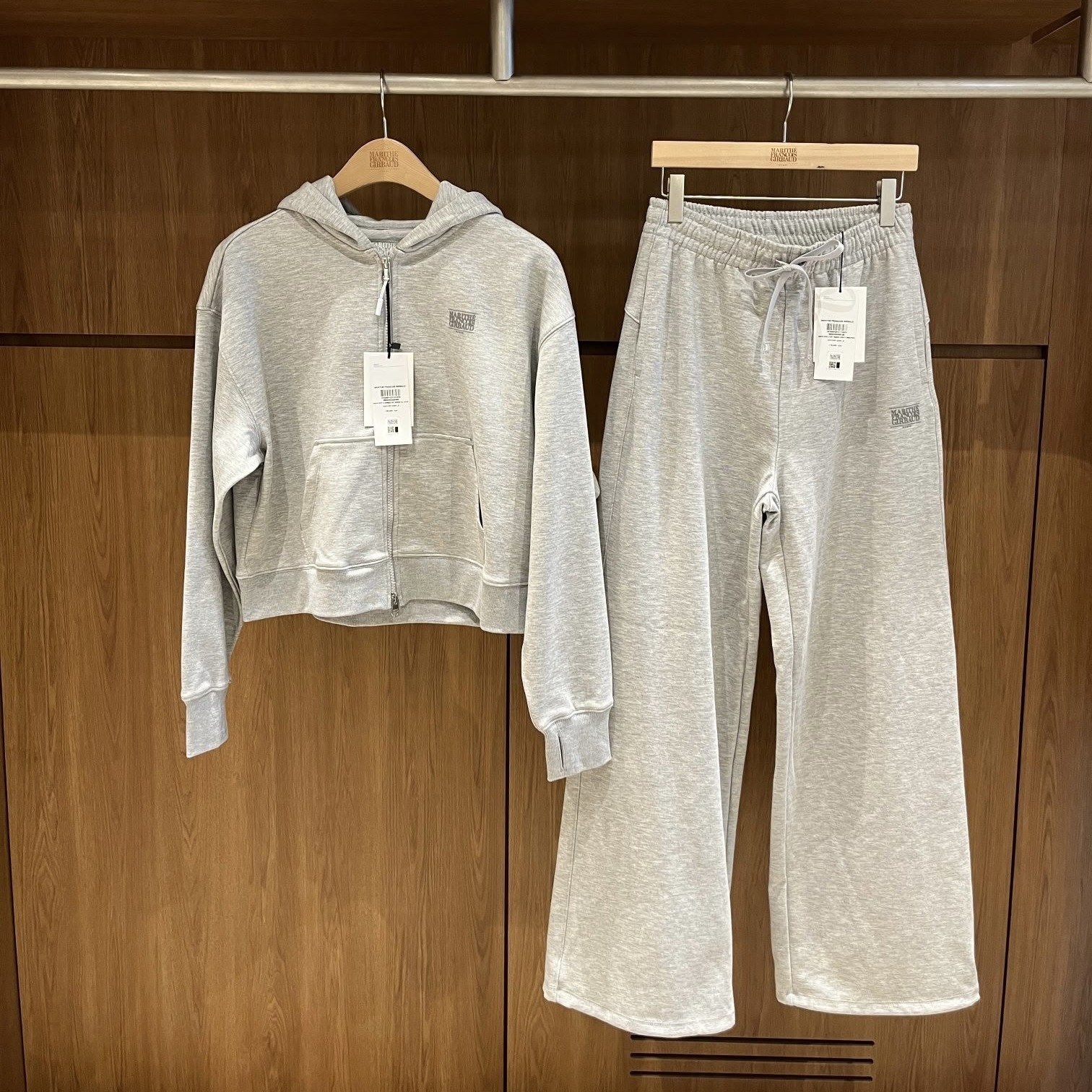 香港$840!!連線入code再減😱!! MARITHE FRANCOIS GIRBAUD (MFG)｜MFG46FSP311 MARITHE SPORT W SOFT BRUSHED LOOSE FIT SWEATPANTS M125