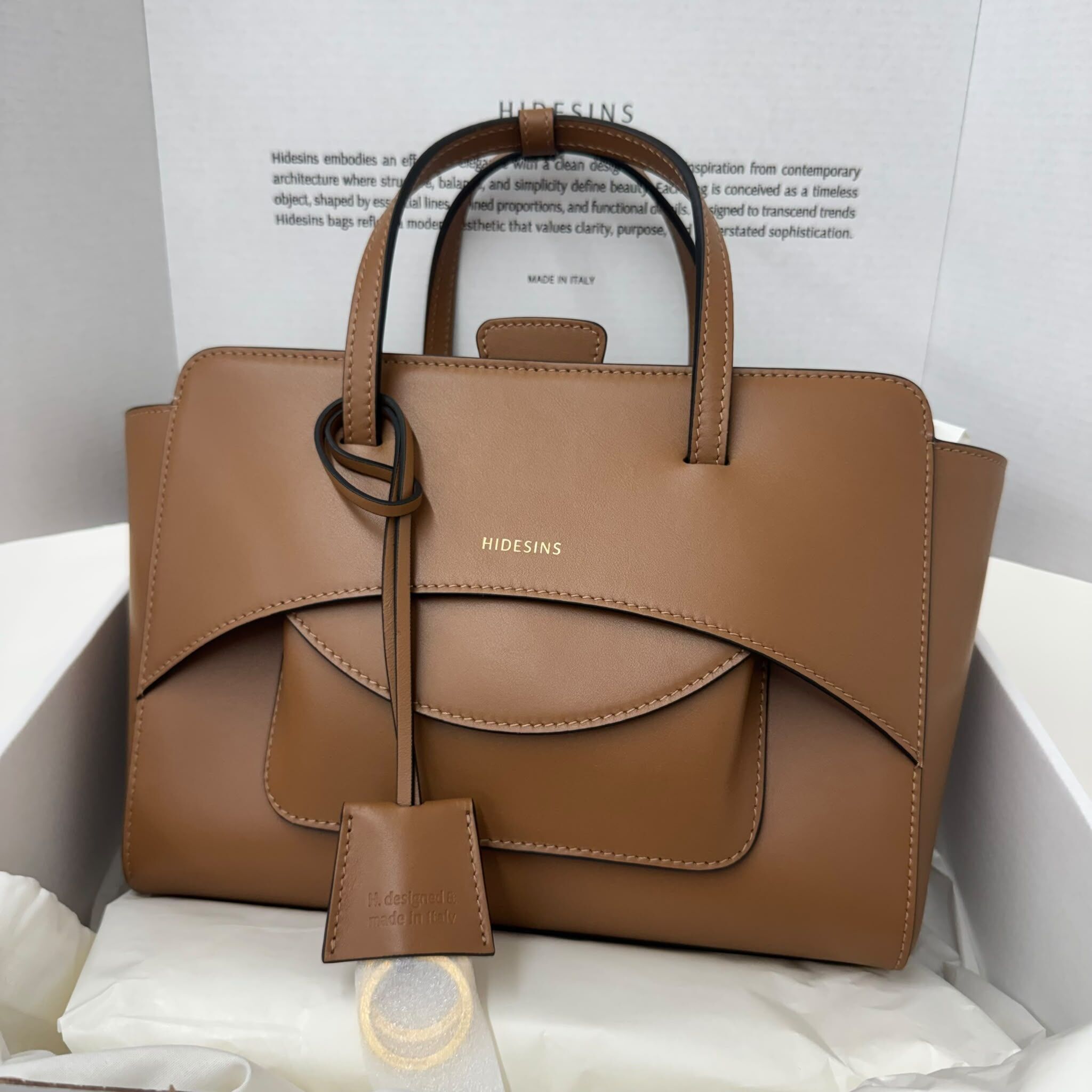 SMA-HHG0922-004 FLAP PREMIERE CARAMEL (A4S/A4M/A4L)