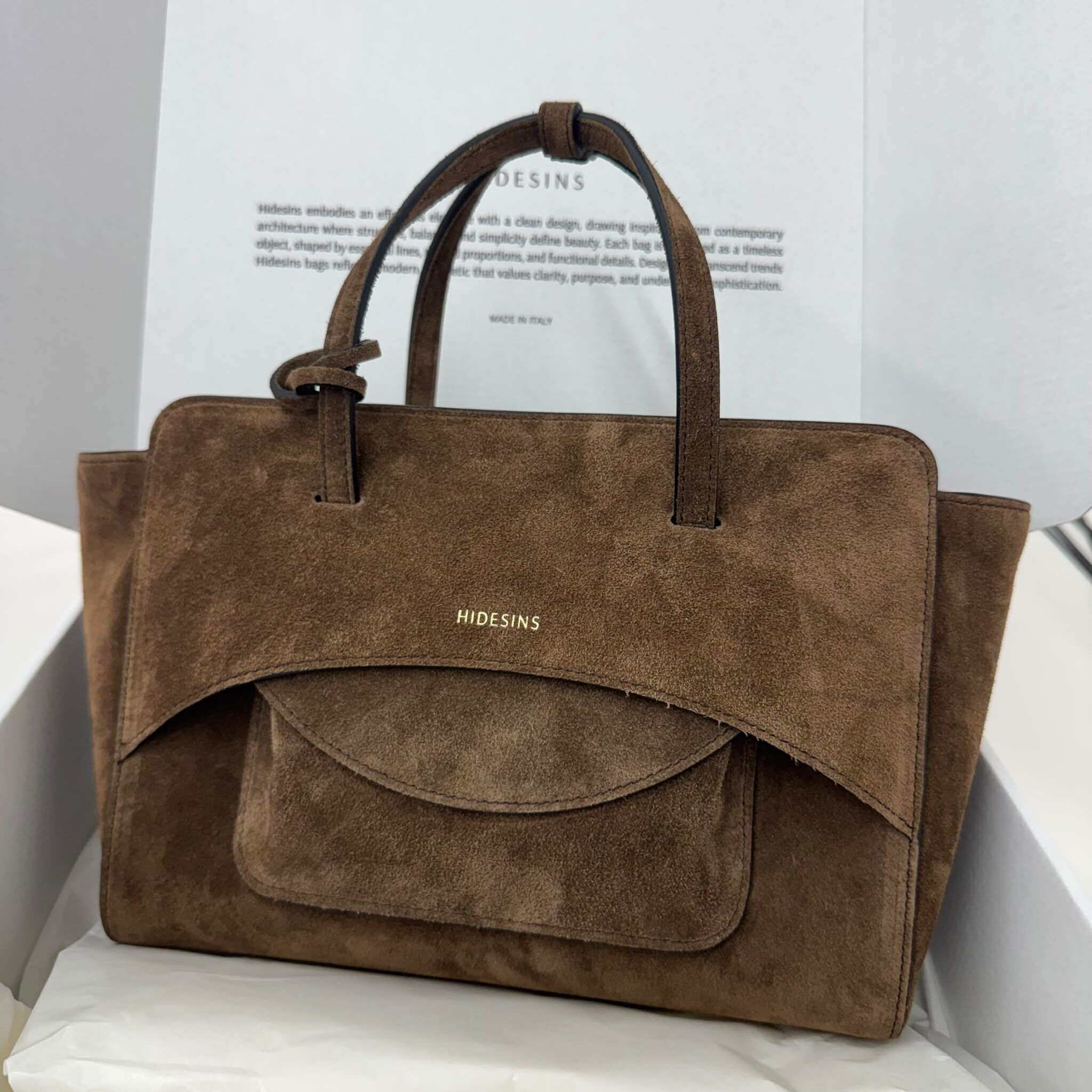 SMA-HHG0922-009 FLAP SUEDE CHOCOLATE (A9S/A9M)