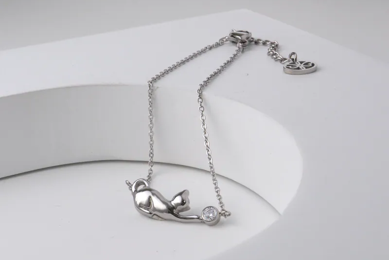 嬉|貓咪鋯石手鍊Miestilo Jewelry設計師輕珠寶品牌|舒飾質感每一刻