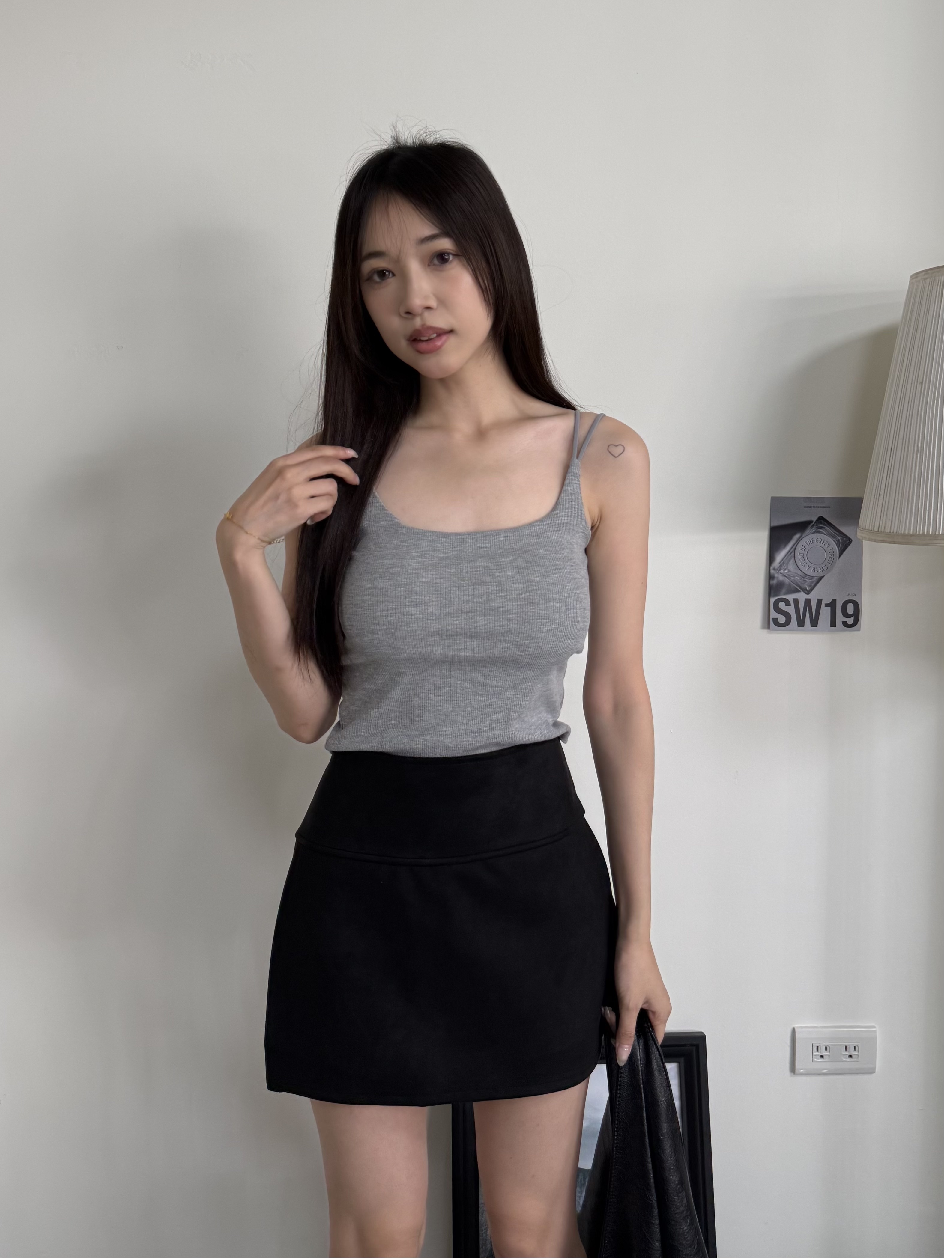 美拉德麂皮絨高腰半身裙