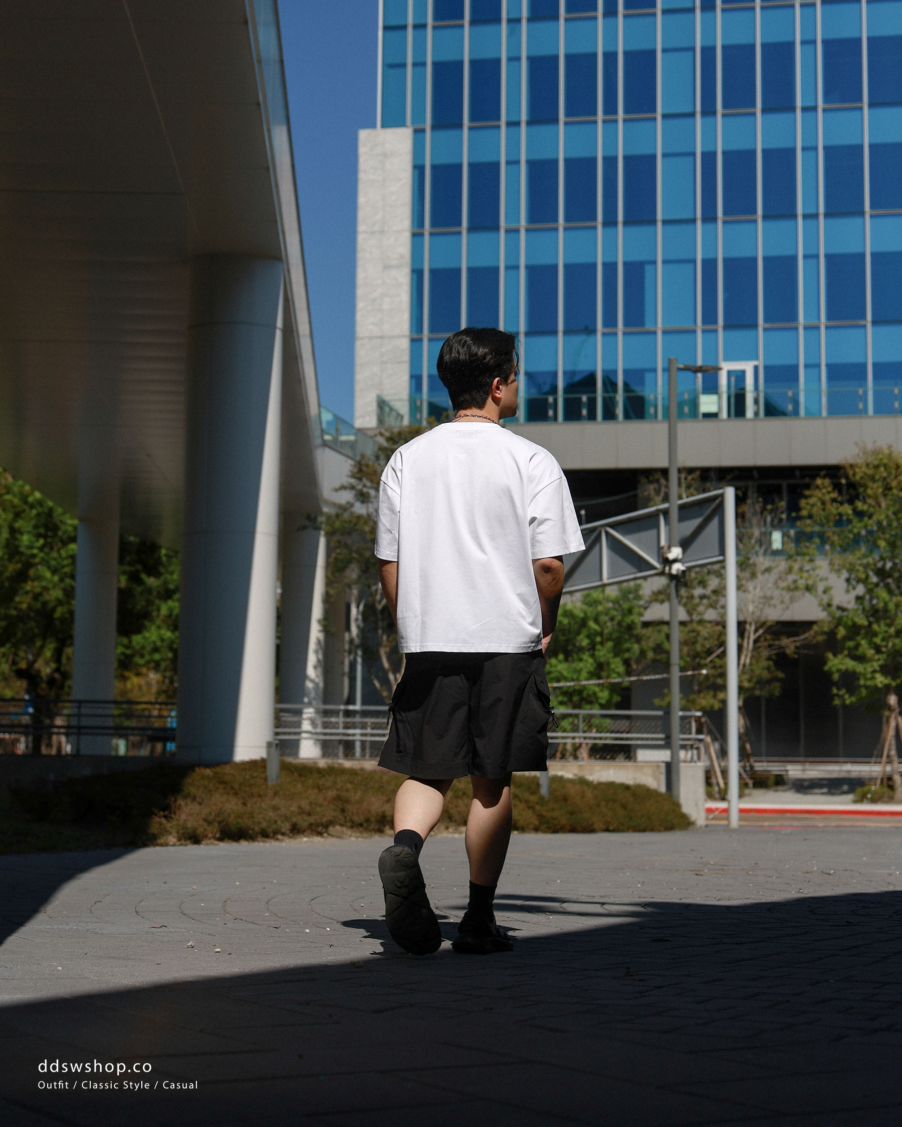 "代購" Salomon UNI 7" 快乾機能短褲