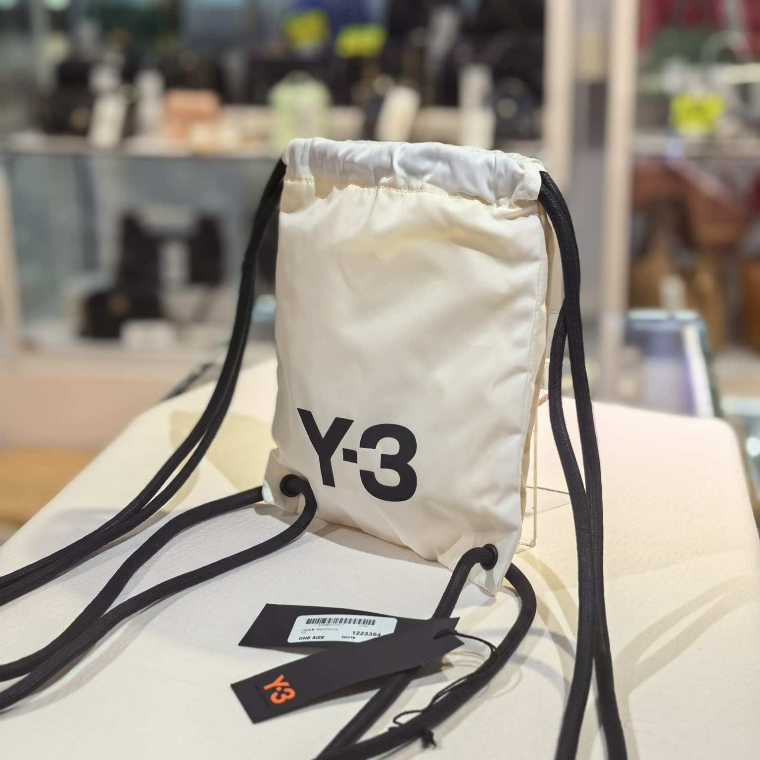 全新ADIDAS Y3 背包, MINI GYM BAG, 白色防水尼龍布, #男女適用, #Brand new #香榭站正品