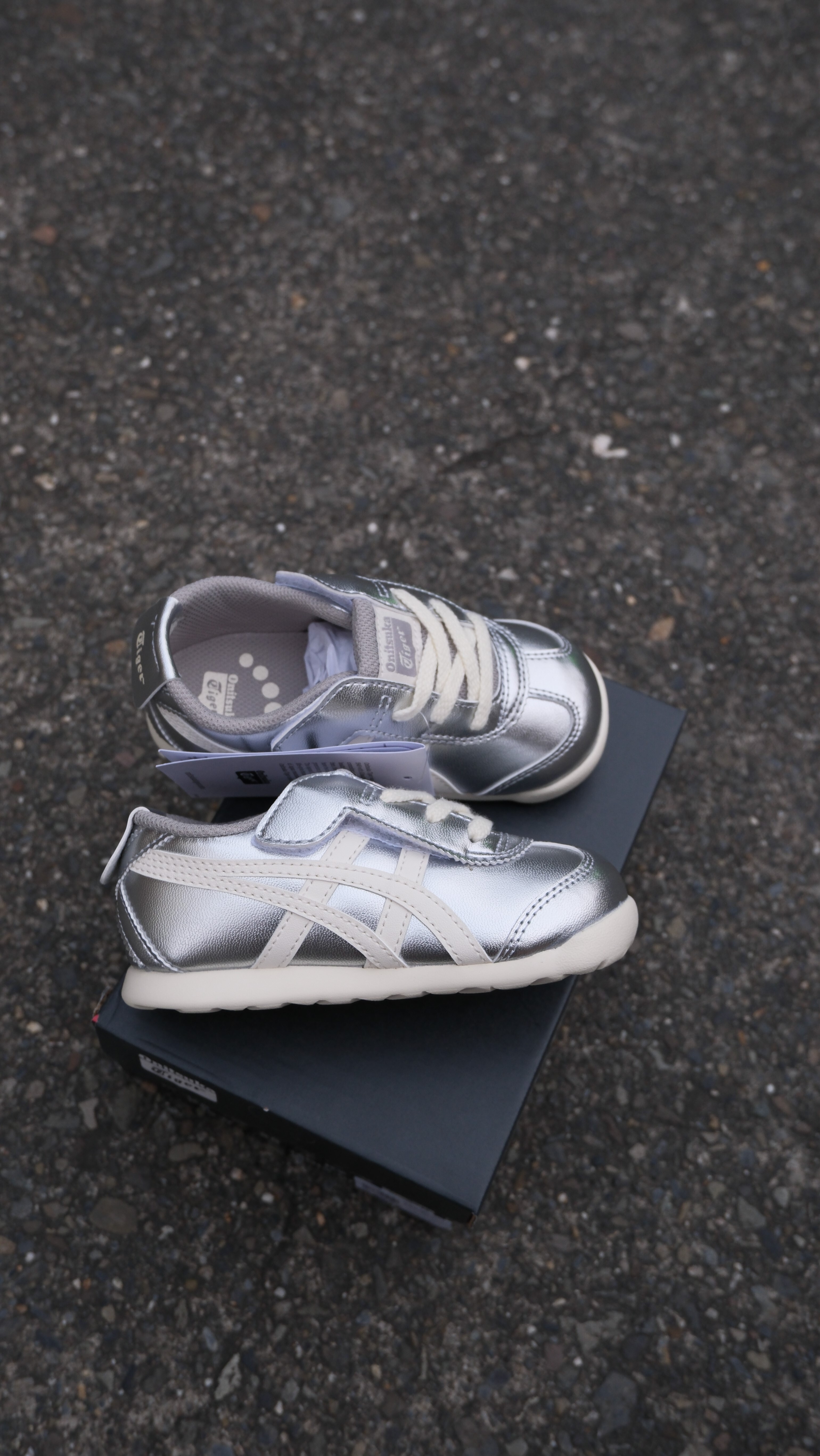 Onitsuka Tiger  鬼塚虎 MEXICO 66 KIDS 銀色 小童 童鞋 休閒鞋 1184A074-020