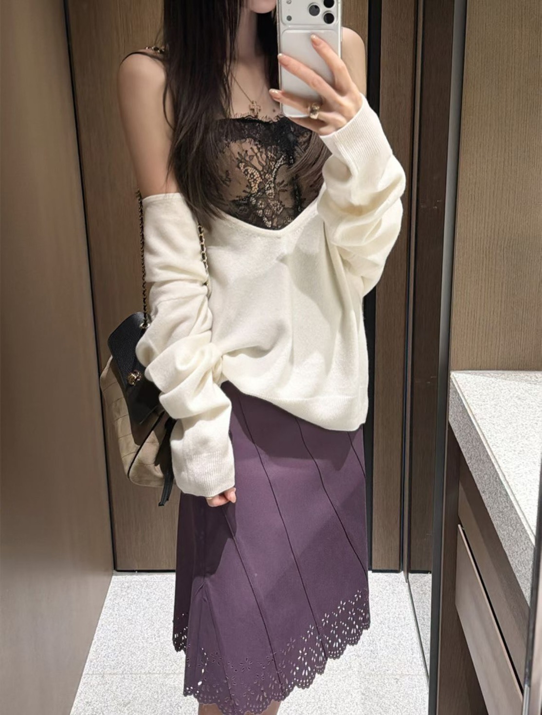 洞洞花紋中裙