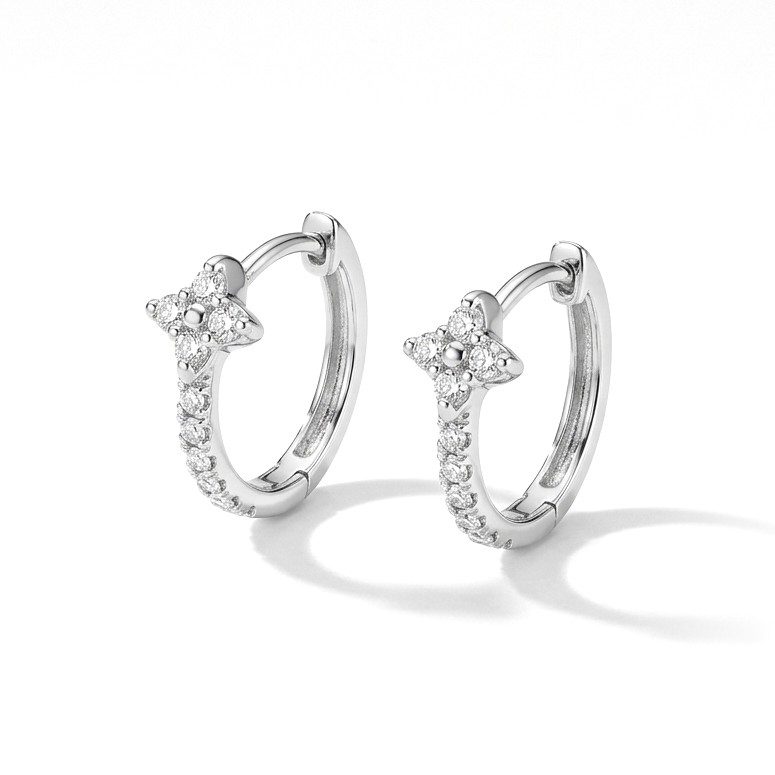 18K White Gold Natural Diamond  Earring