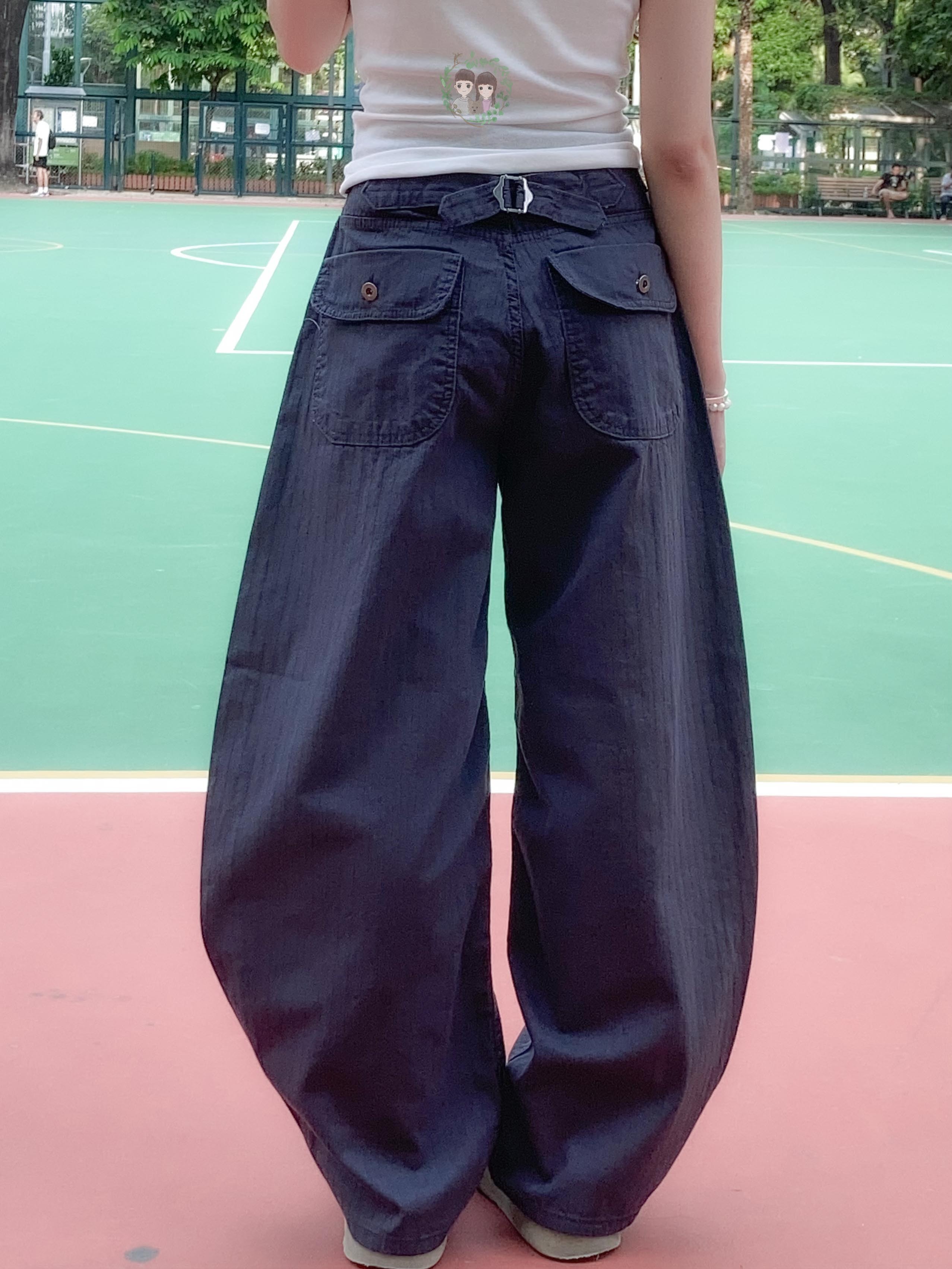 【網站限定優惠】直紋大口袋彎刀褲