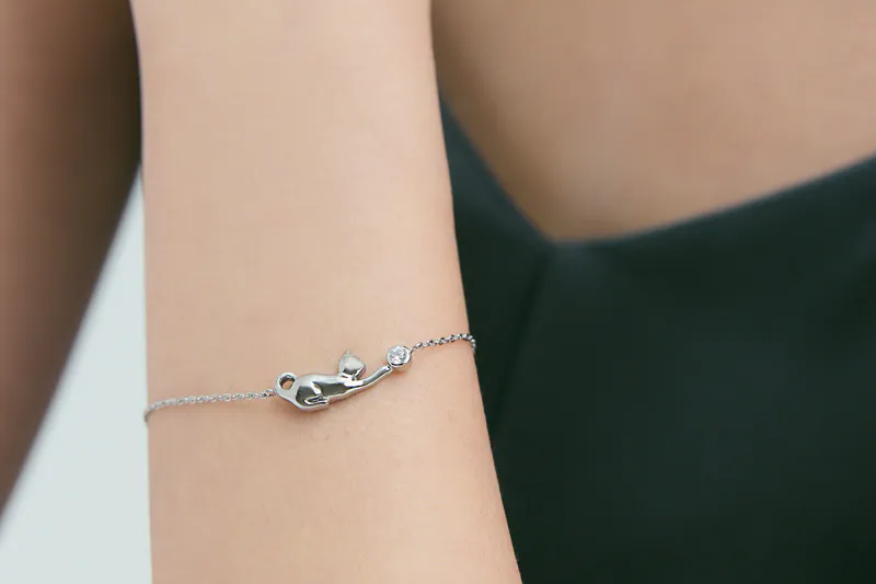 嬉|貓咪鋯石手鍊| Miestilo Jewelry設計師輕珠寶品牌|舒飾質感每一刻
