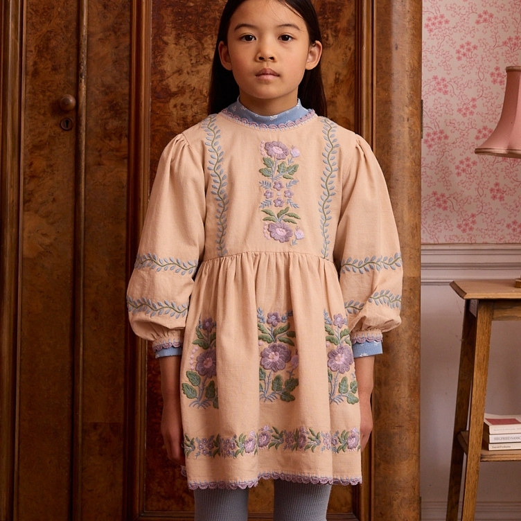Apolina 典雅藤蔓雕花乾燥玫瑰色調棉麻洋裝 PENELOPE DRESS - DRIED ROSE