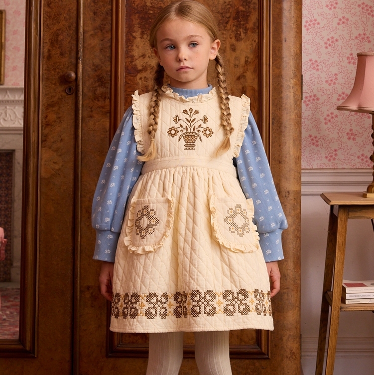 Apolina 十字繡花卉絎縫荷葉邊無袖洋裝 IDA QUILTED DRESS - CREAM
