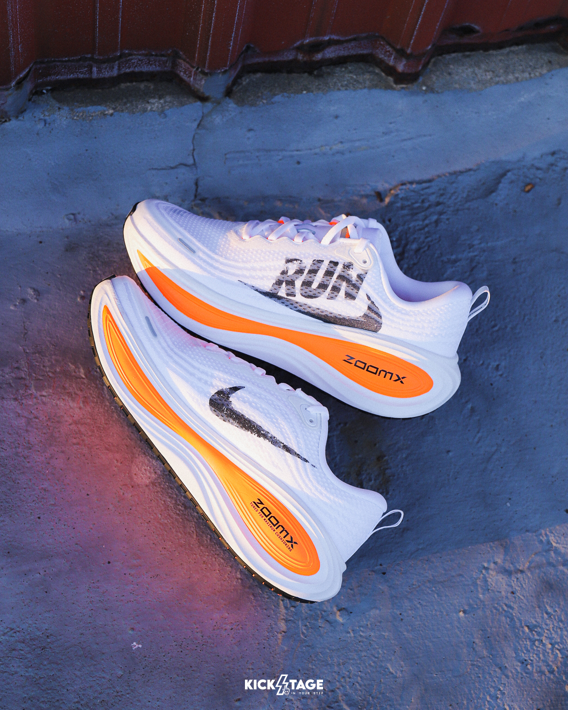 男鞋 NIKE VOMERO PLUS RUN 白橘 氣墊 緩震 網布 休閒 厚底 跑步 運動鞋【JA4407-101】