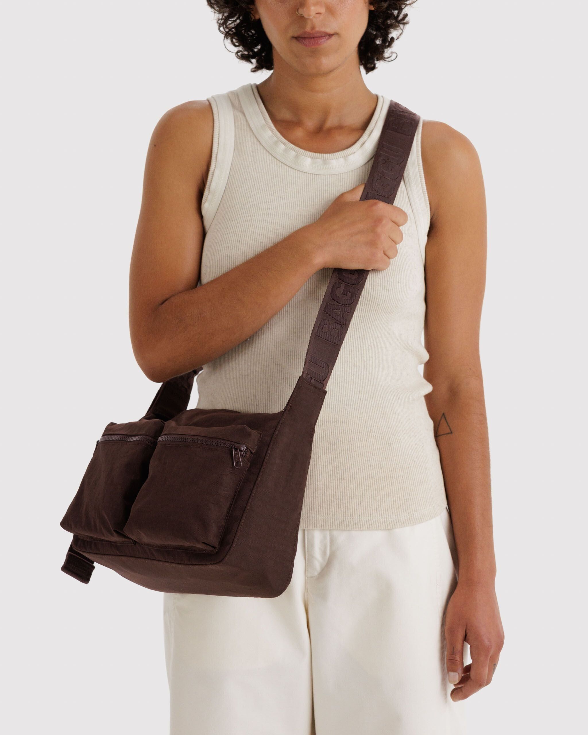 Medium Cargo Crossbody - Coffee | BAGGU