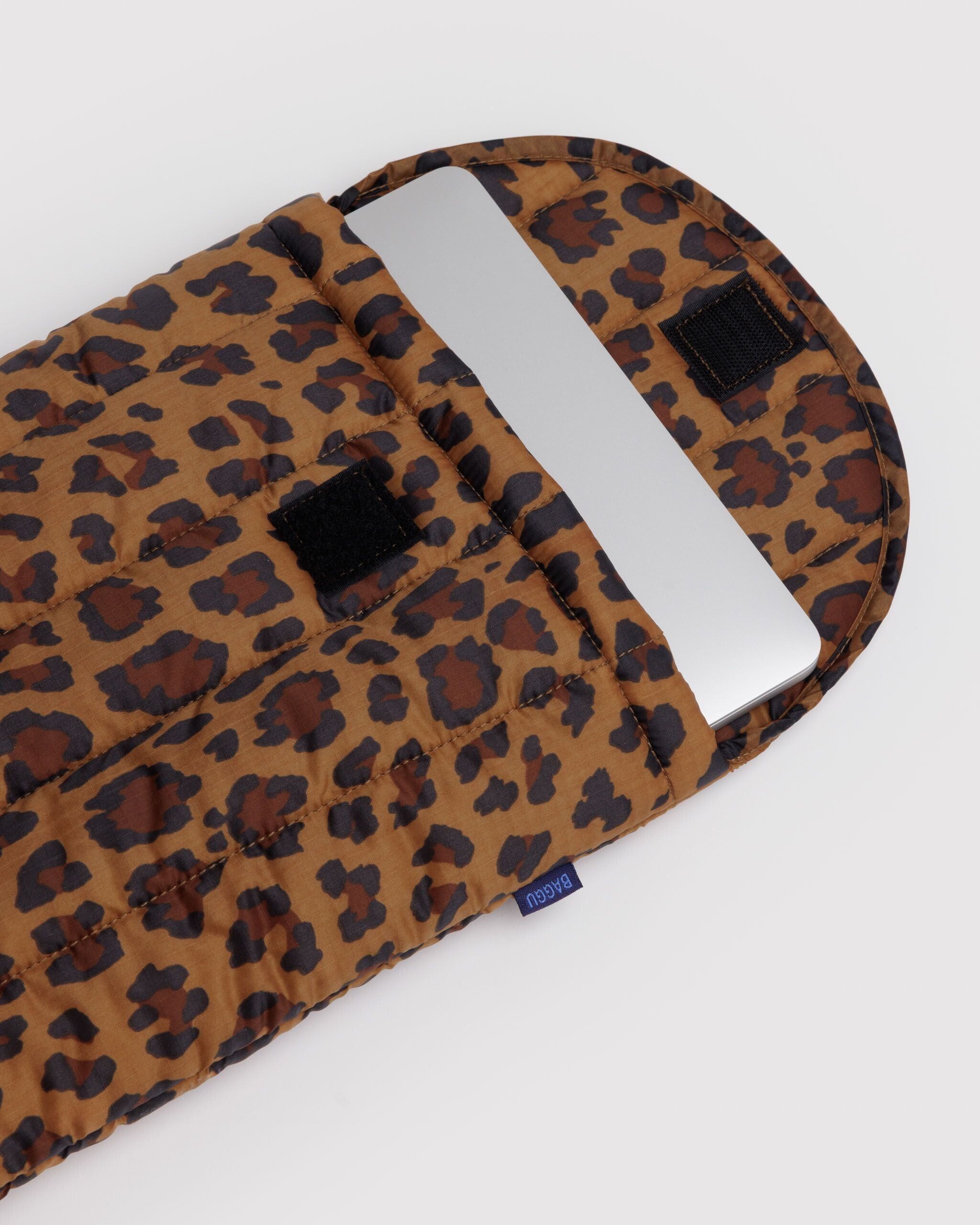 Puffy Laptop Sleeve 13"/14" - Leopard | BAGGU