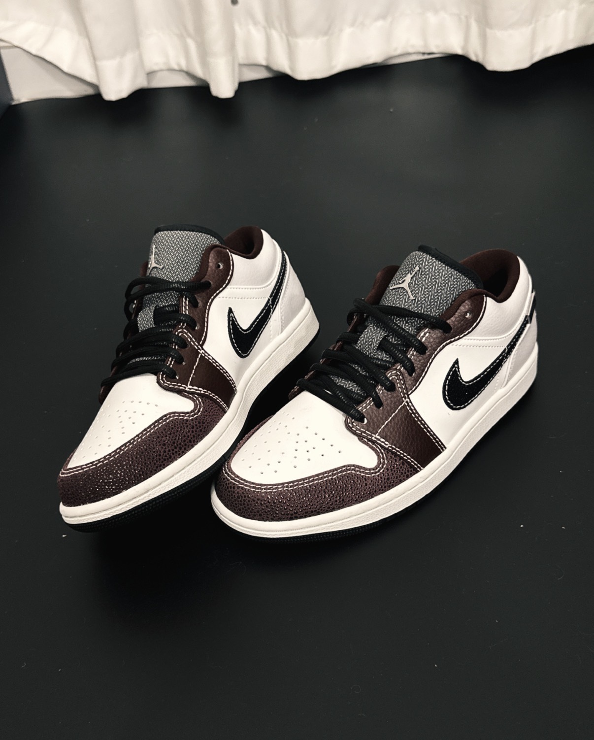 男鞋 NIKE AIR JORDAN 1 LOW GCEL 白黑酒紅 皮革 復古 緩震 低筒 AJ1 休閒鞋【IZ5846-101】AJ1OG