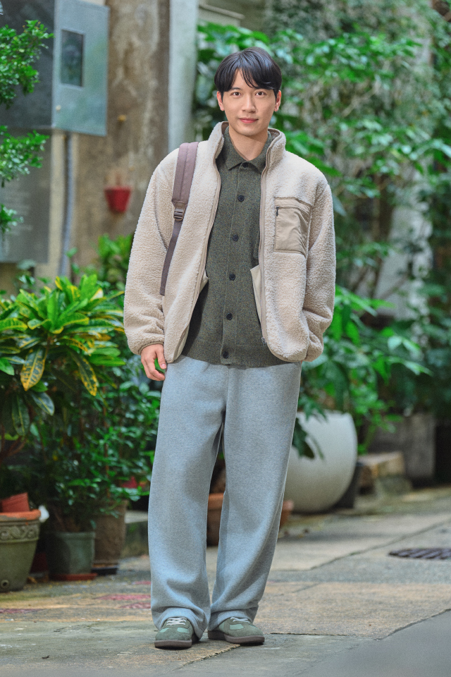 style-03-left