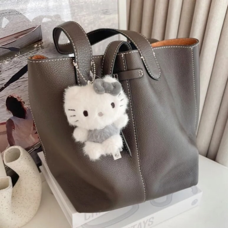 韓國 SANRIO 三麗鷗 灰白寶寶限定版吊飾娃娃 8cm KITTY