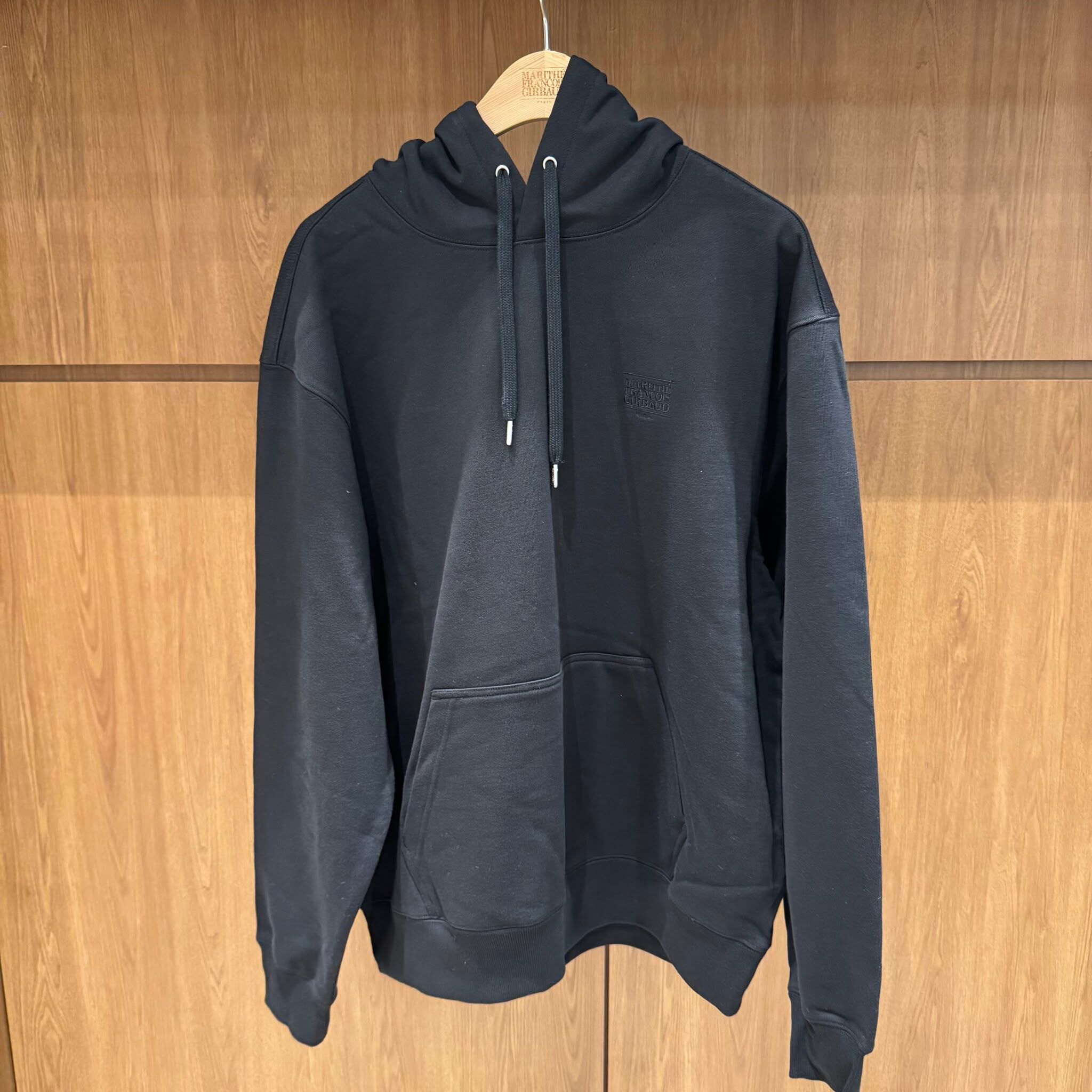 香港$770!!連線入code再減😱!! MARITHE FRANCOIS GIRBAUD (MFG)｜MFG46FHD201 SMALL CLASSIC LOGO EMBROIDERY HOODIE [4 colors] M207