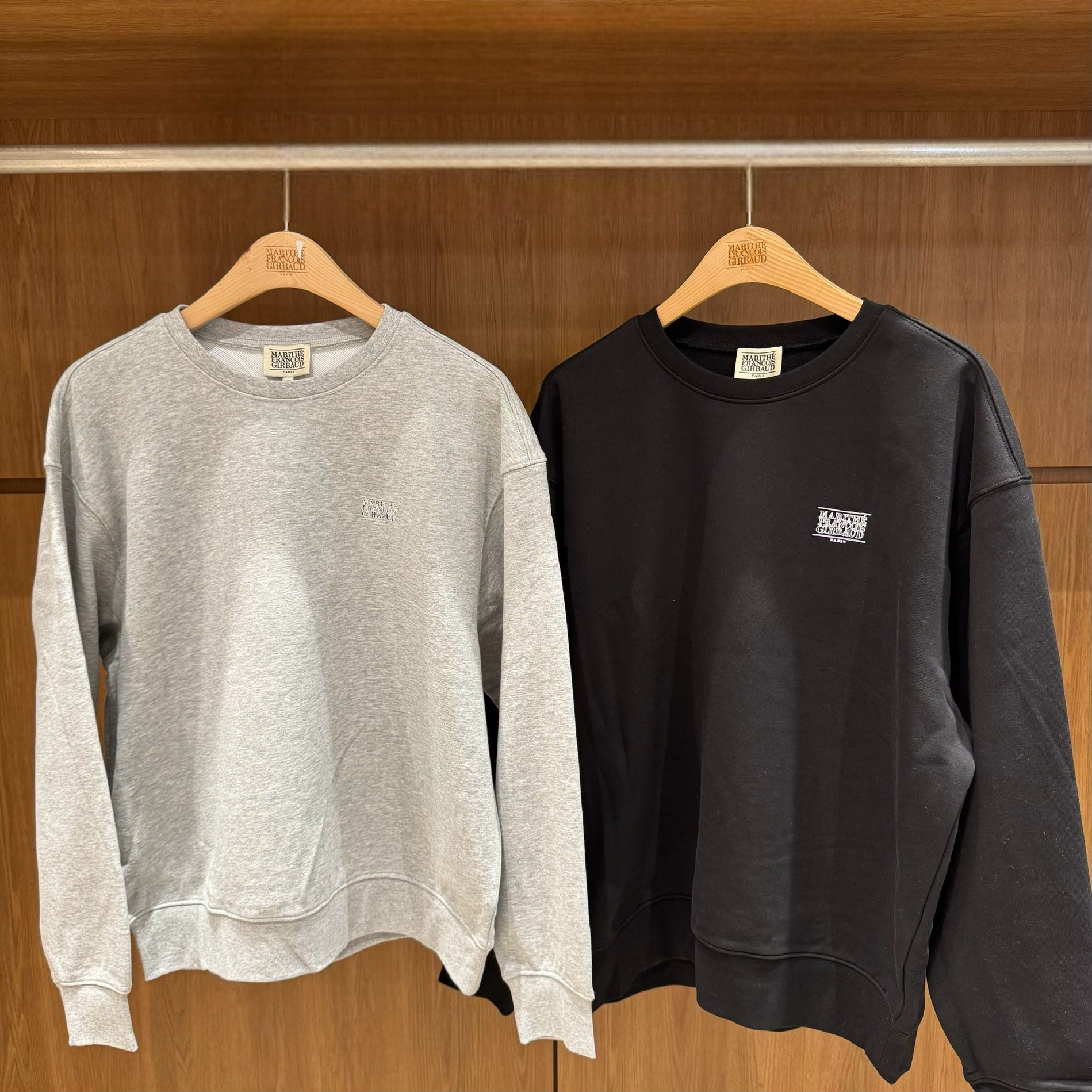 香港$700!!連線入code再減😱!! MARITHE FRANCOIS GIRBAUD (MFG)｜MFG46FSW207 DOODLE CLASSIC LOGO OVERSIZED SWEATSHIRT [2 colors] M223
