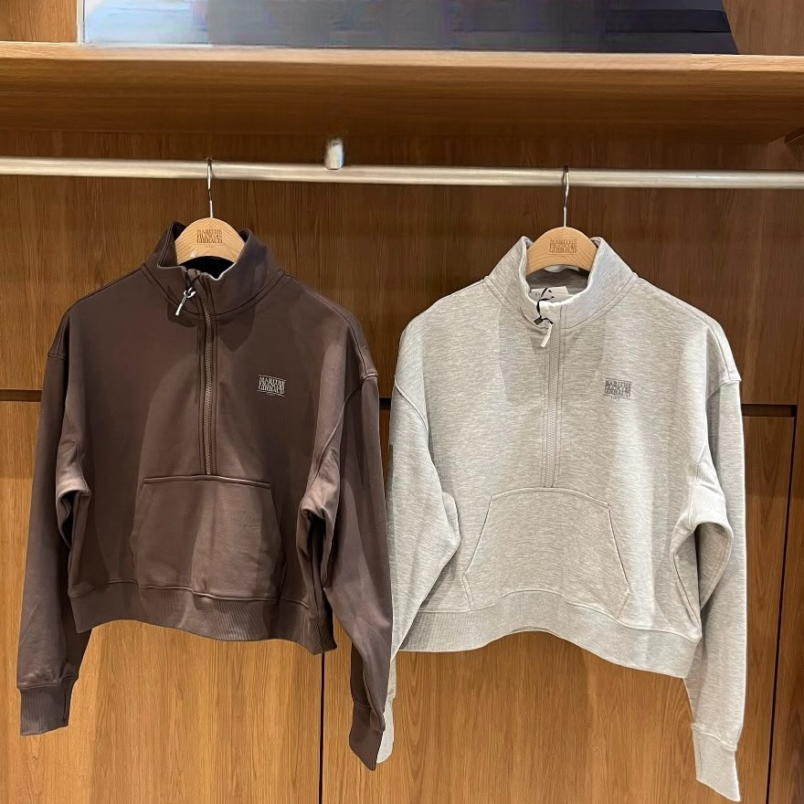 香港$770!!連線入code再減😱!! MARITHE FRANCOIS GIRBAUD (MFG)｜女生版型 薄絨 MFG46FSW309 MARITHE SPORT W OVERSIZED SOFT BRUSHED HALF ZIP-UP [2 colors] M260
