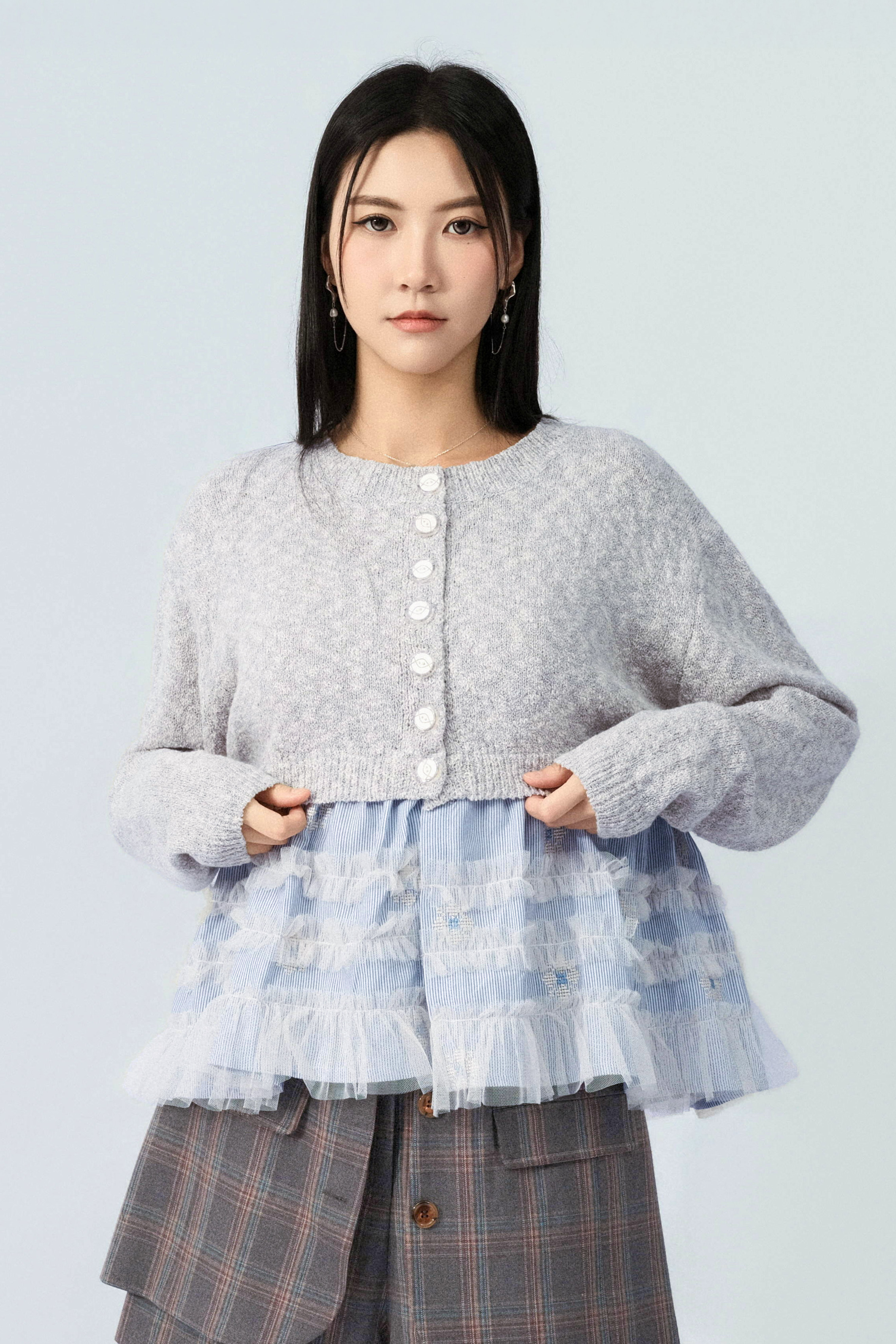 刺繡條子荷葉腳針織cardigan (預購產品）