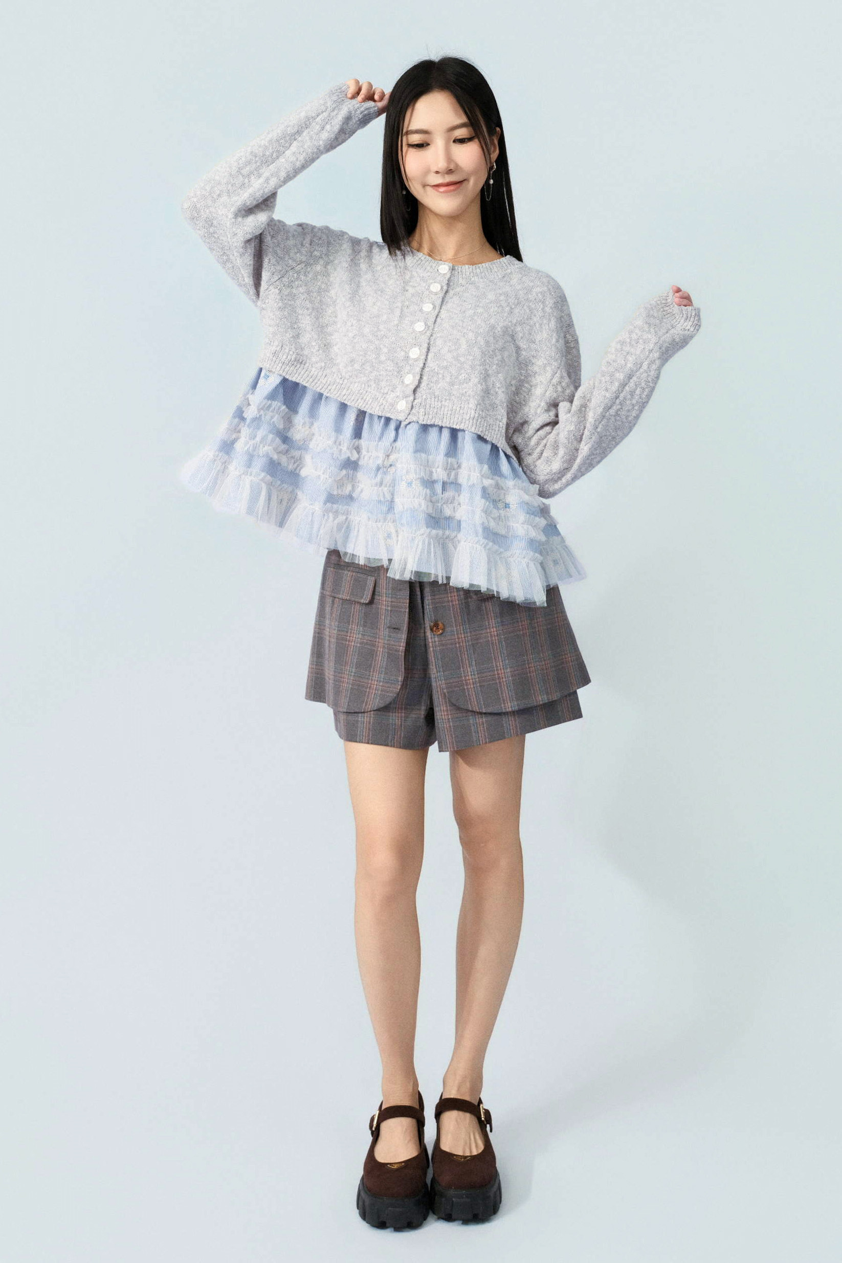 刺繡條子荷葉腳針織cardigan (預購產品）