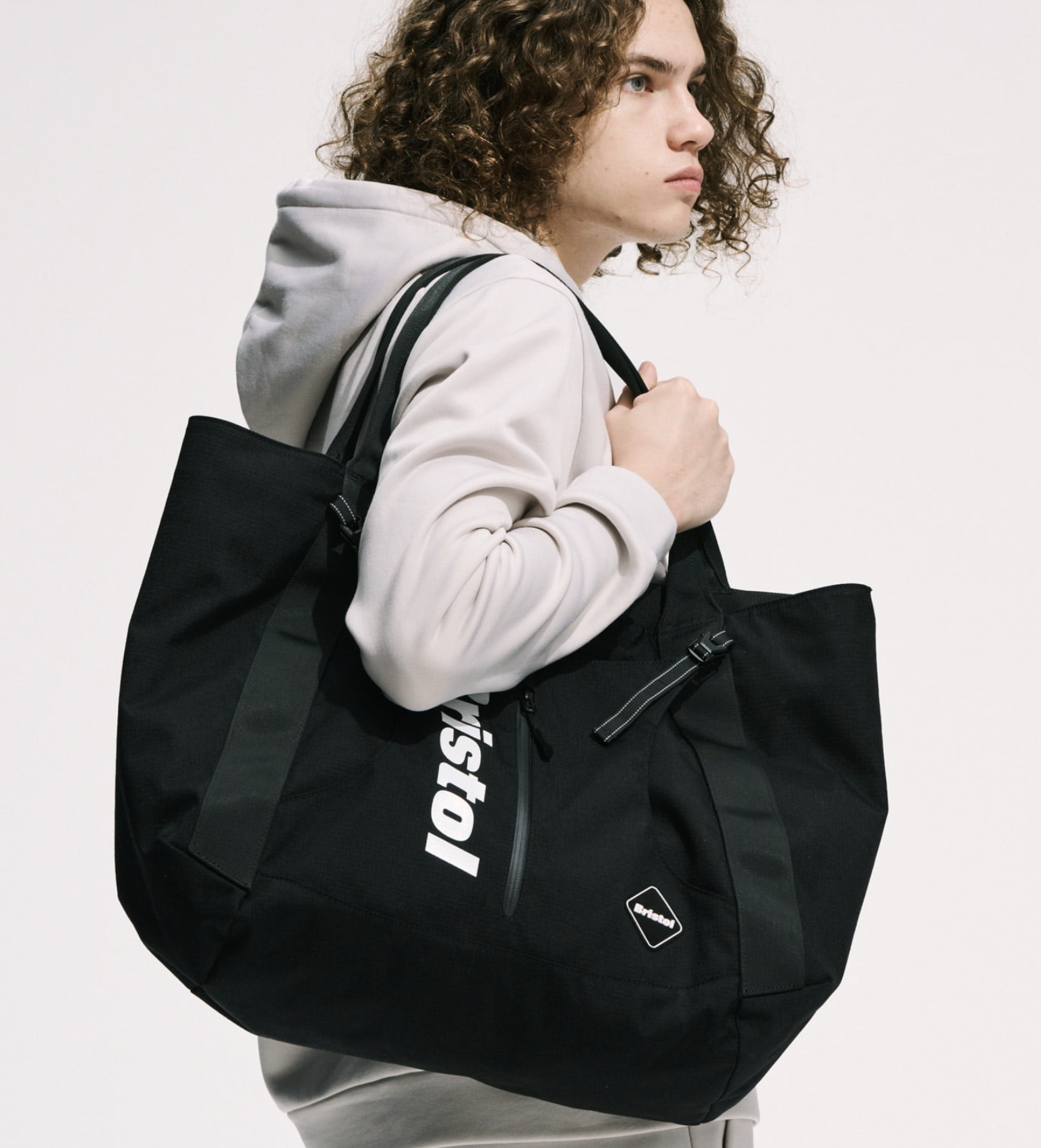 [Instock] F.C. Real Bristol FW26 CORDURA RIPSTOP ADJUSTABLE TOTE BAG | 262134
