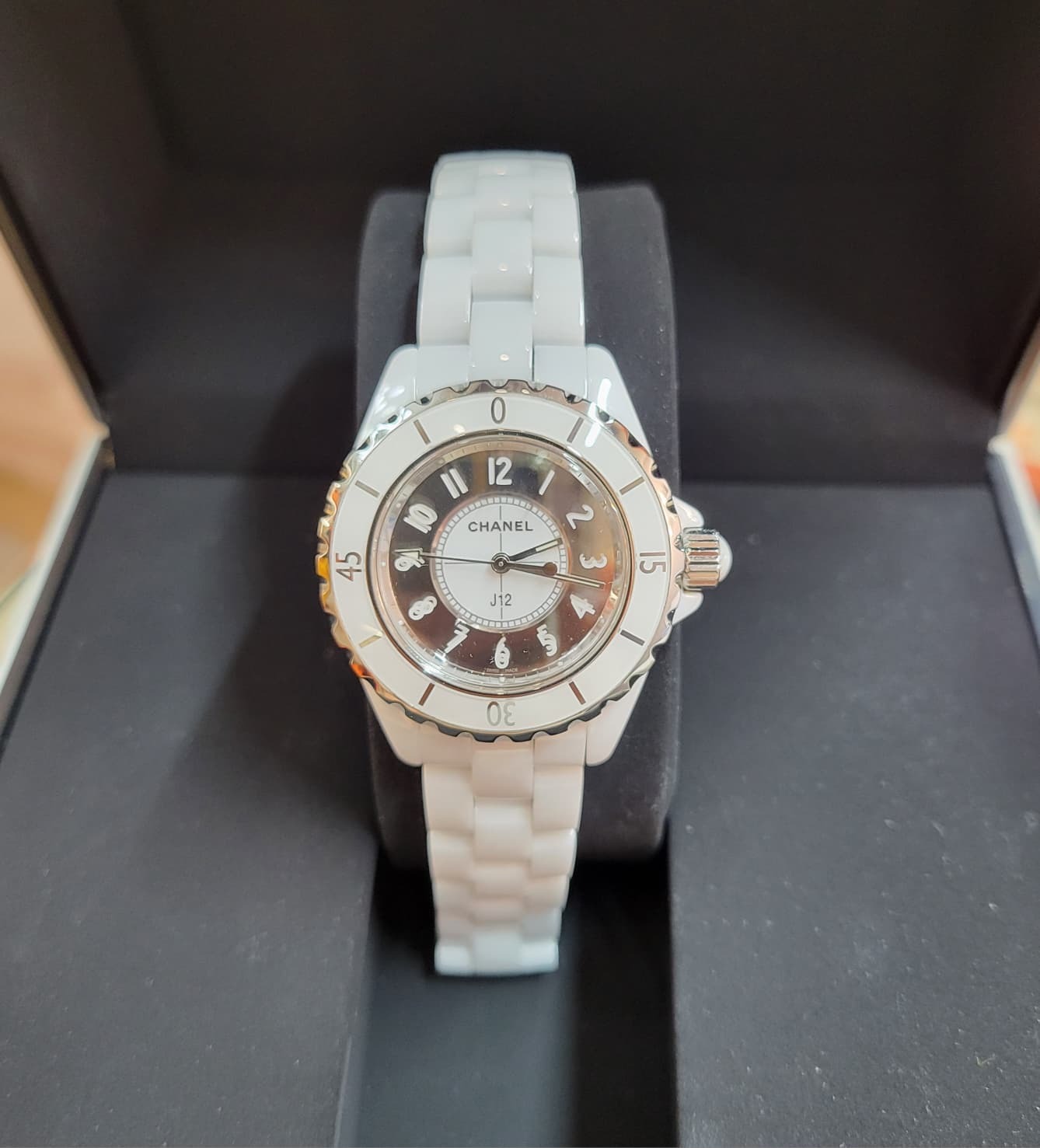99%NEW/UNUSED CHANEL J12 H4861 33MM WHITE 白陶瓷雙層數字