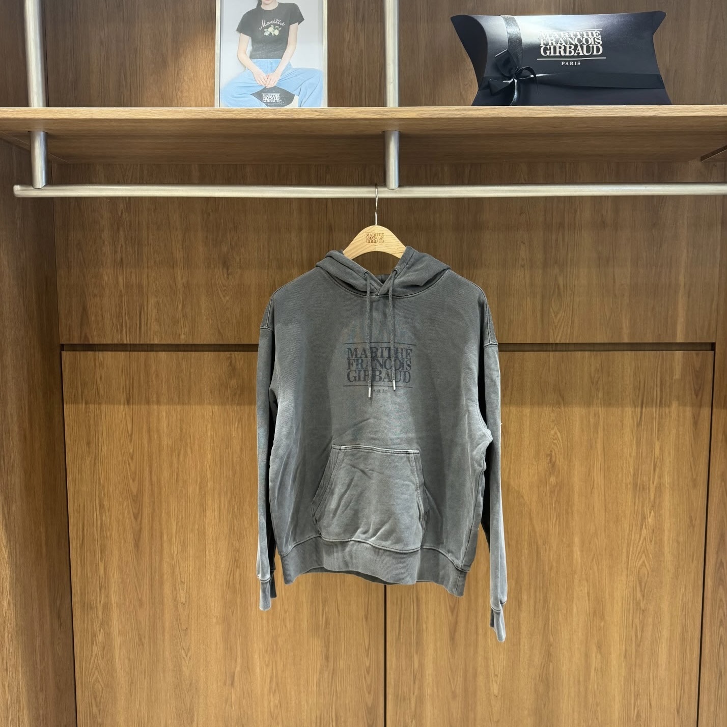 香港$980!!連線入code再減😱!! MARITHE FRANCOIS GIRBAUD (MFG)｜MFG46FHD204 CRACK CLASSIC LOGO DYEING OVERSIZED HOODIE [2 colors] M295