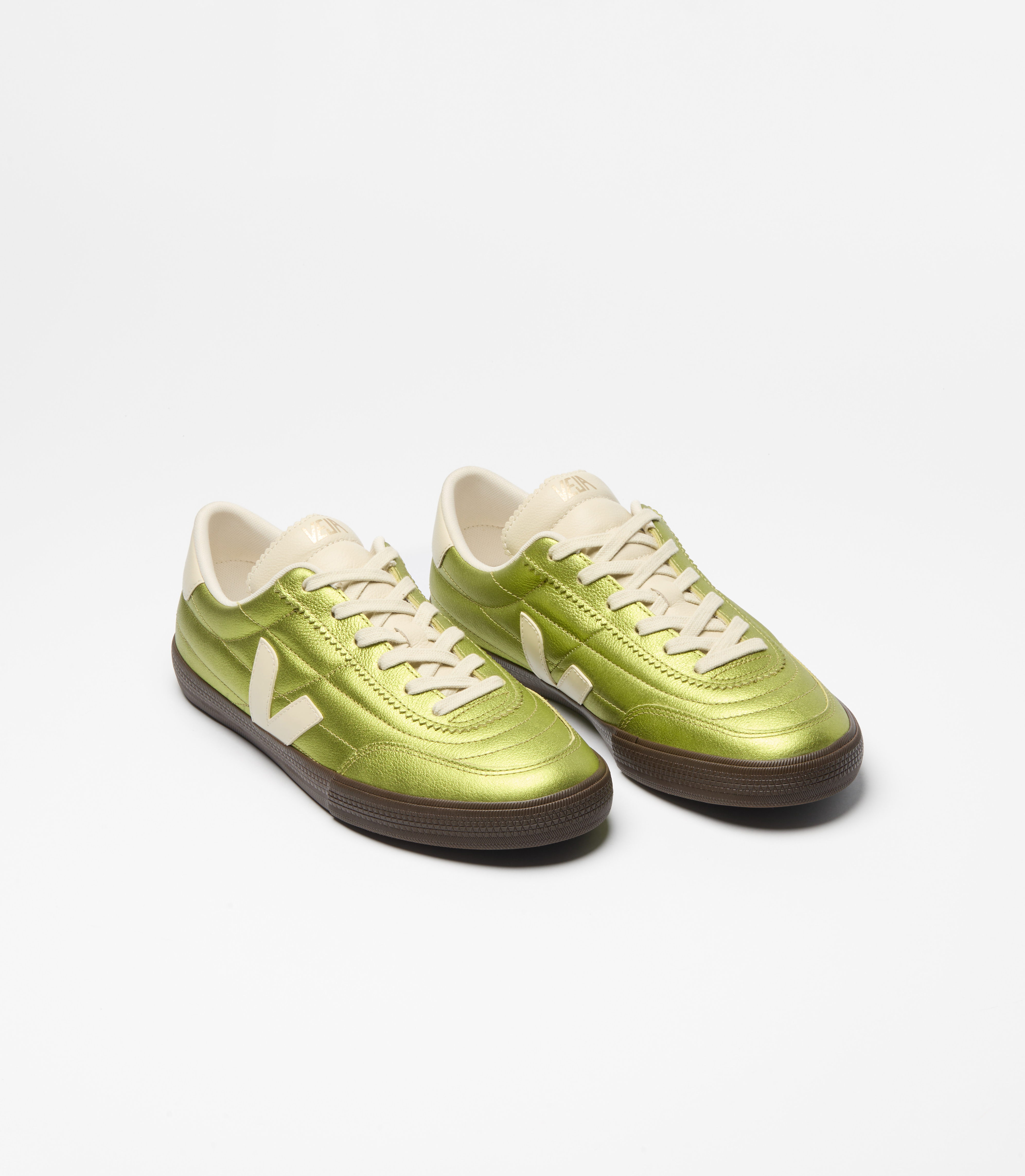 VEJA PANENKA LEATHER PAGI PIERRE EAGLE