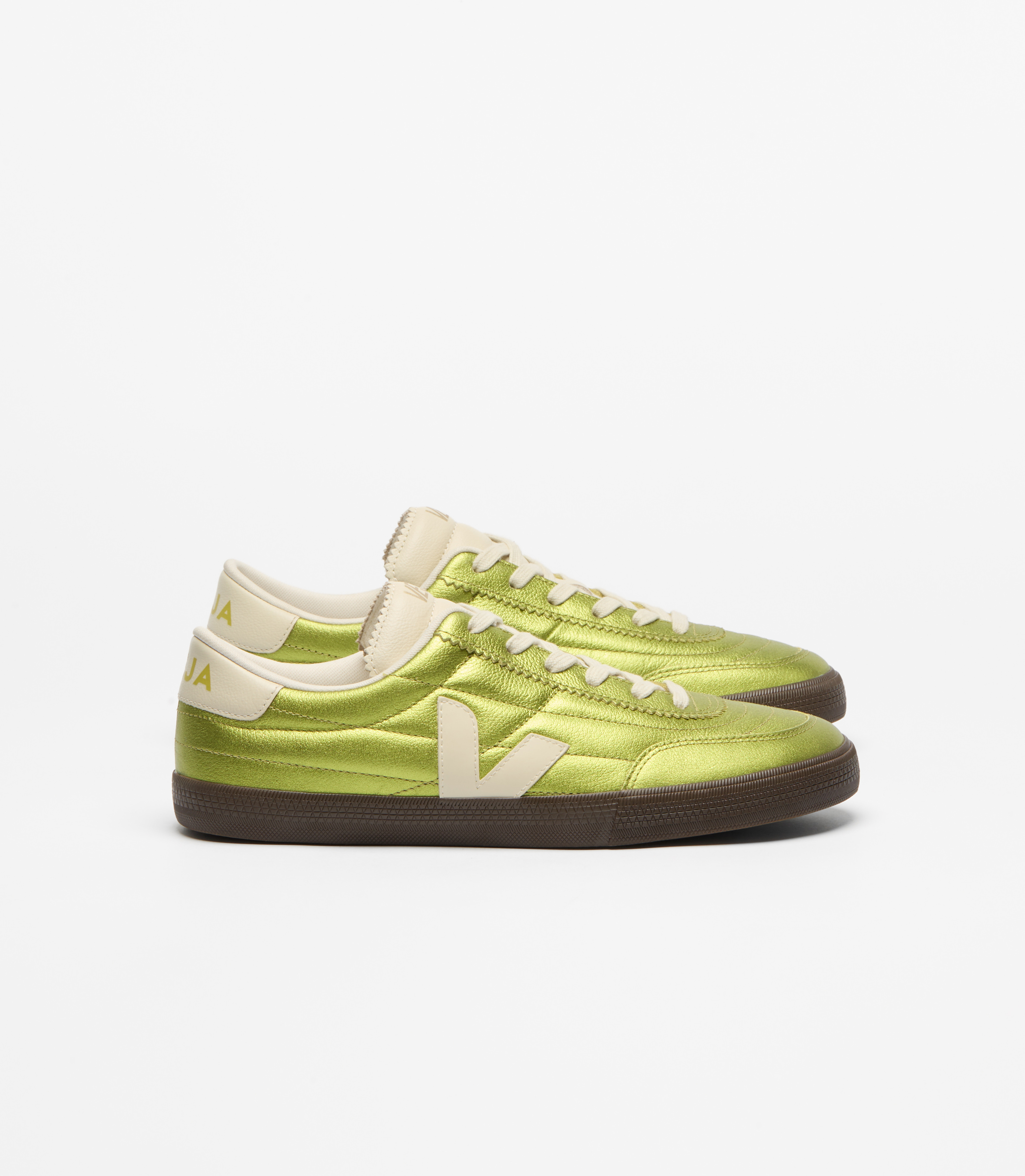 VEJA PANENKA LEATHER PAGI PIERRE EAGLE