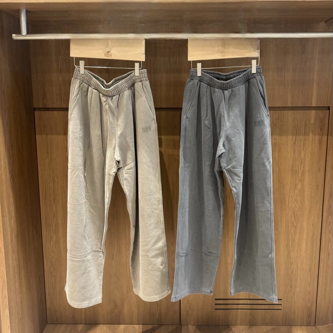 香港$930!!連線入code再減😱!! MARITHE FRANCOIS GIRBAUD (MFG)｜MFG46FSP205 CRACK CLASSIC LOGO DYEING ONE TUCK WIDE SWEAT PANTS [2 colors] M311