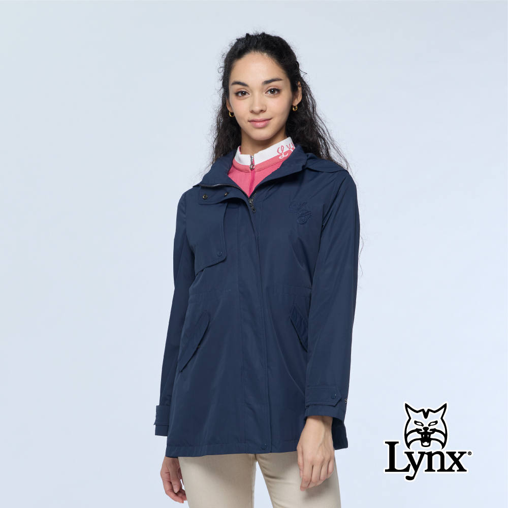 【Lynx Golf】女款防風防潑水可拆帽長版風衣外套