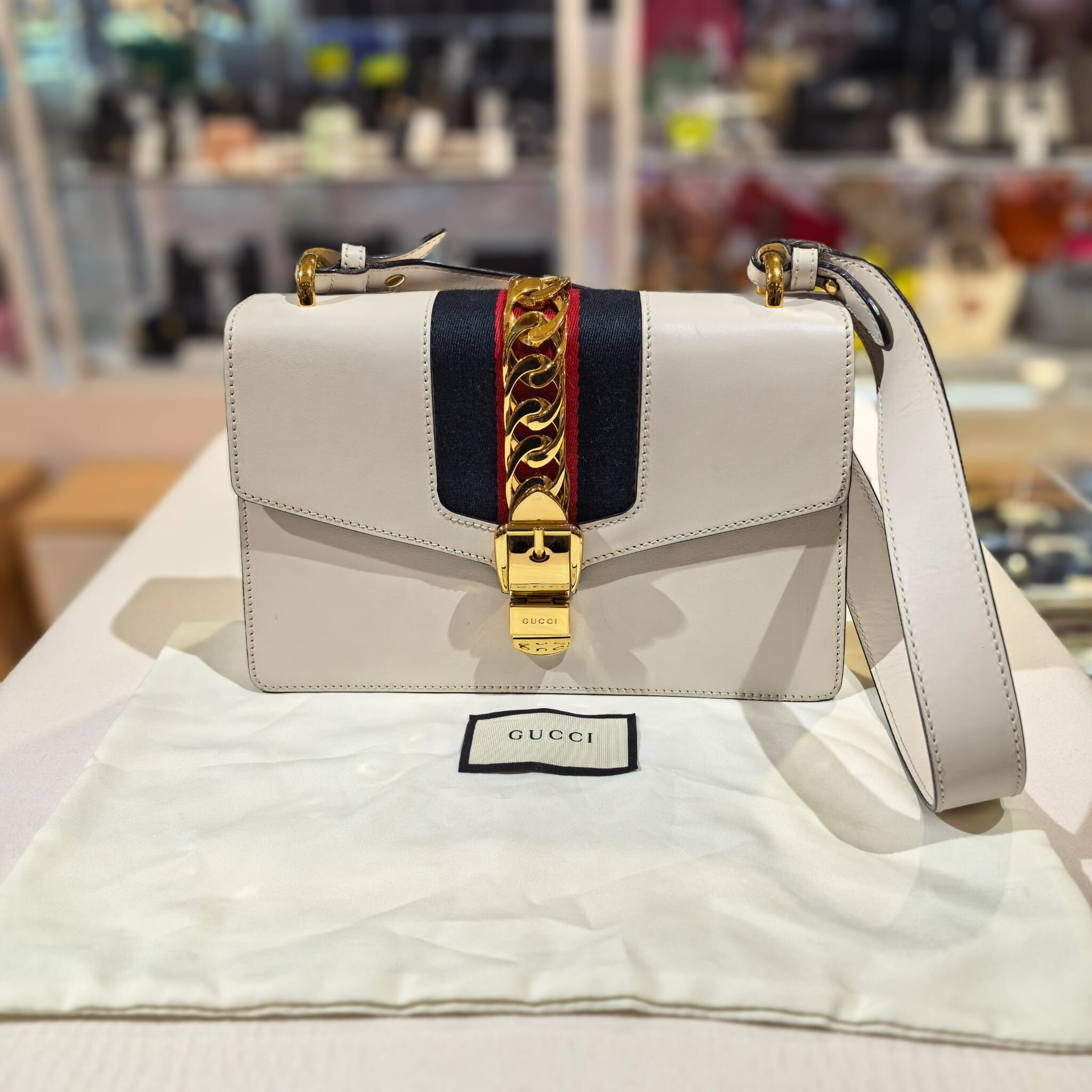 98%NEW二手GUCCI Hand bag, 421882, Sylvie 系列, 米白色牛皮,古奇單肩包, #香榭站正品