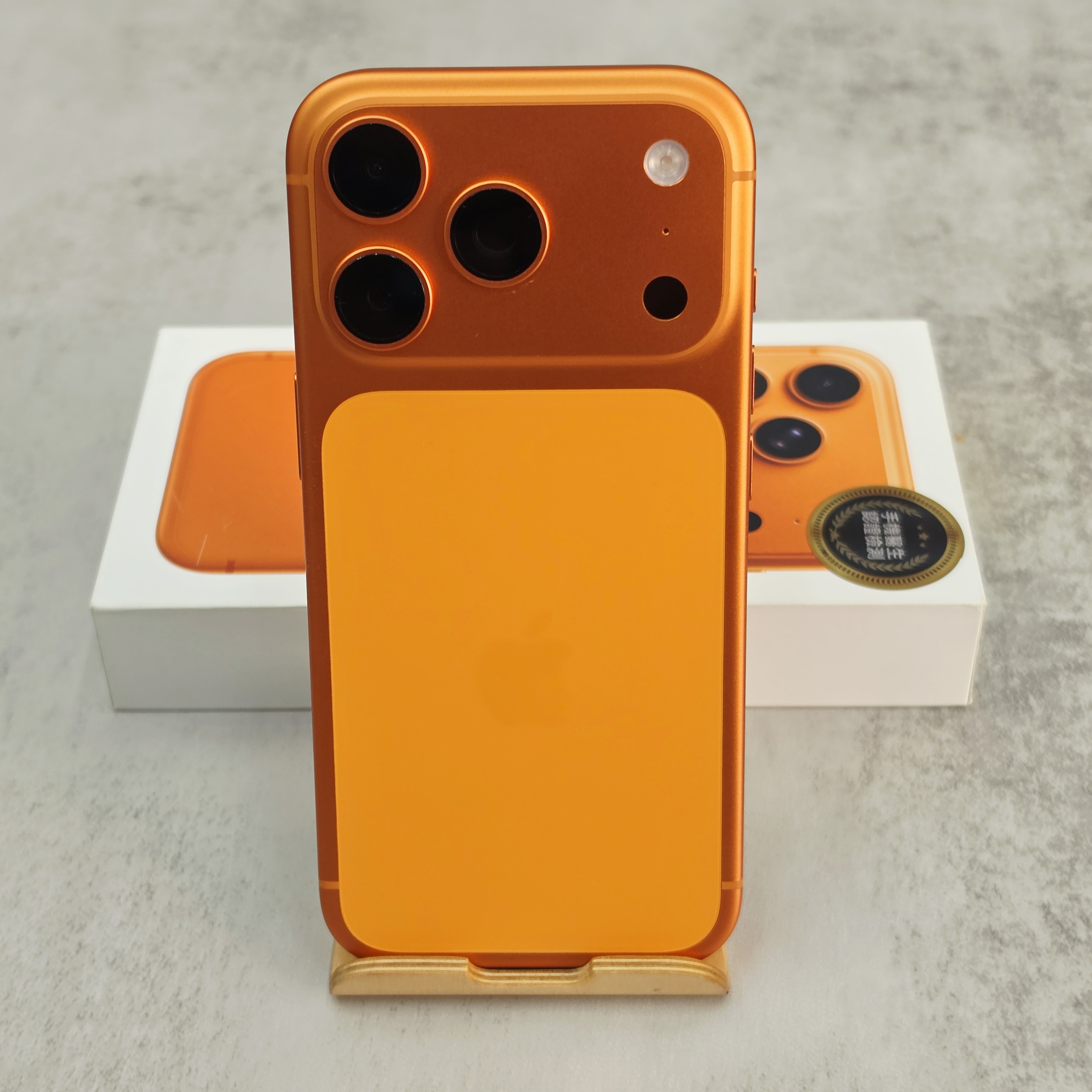 二手 iPhone｜iPhone 17 Pro 512GB 宇宙橙 原廠保固至 2026/11/02
