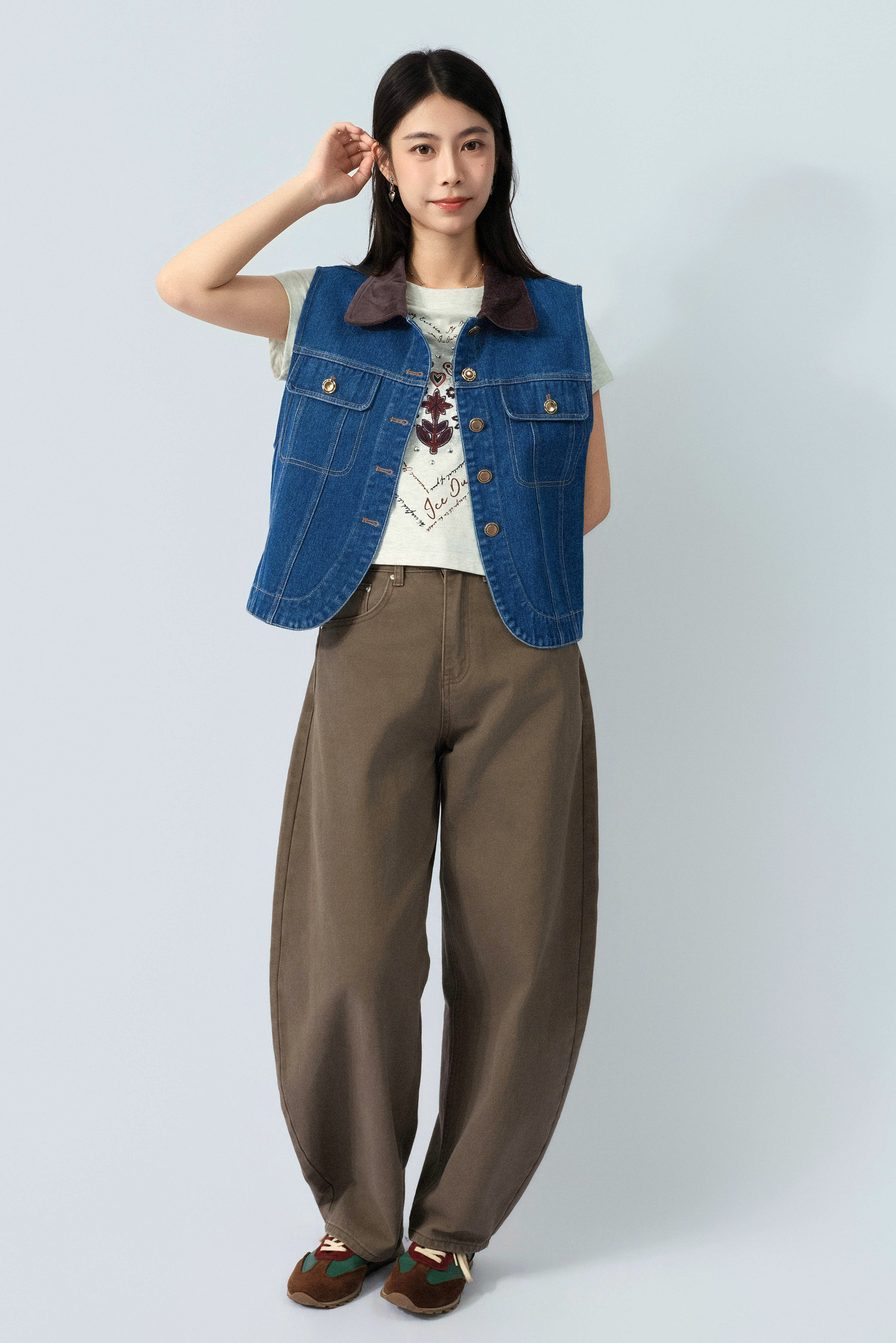 FW26_0056（背心外套＋Tee＋長褲）