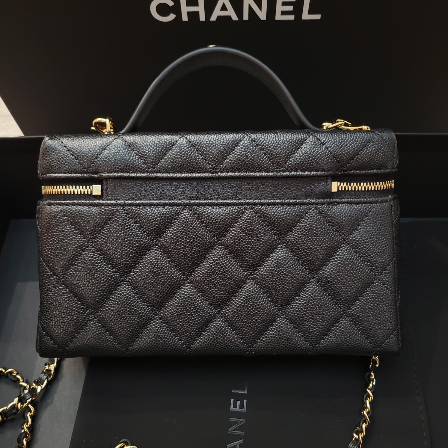 CHANEL AP5475 VANITY WITH CHAIN BLACK/GOLD LP黑金腰線