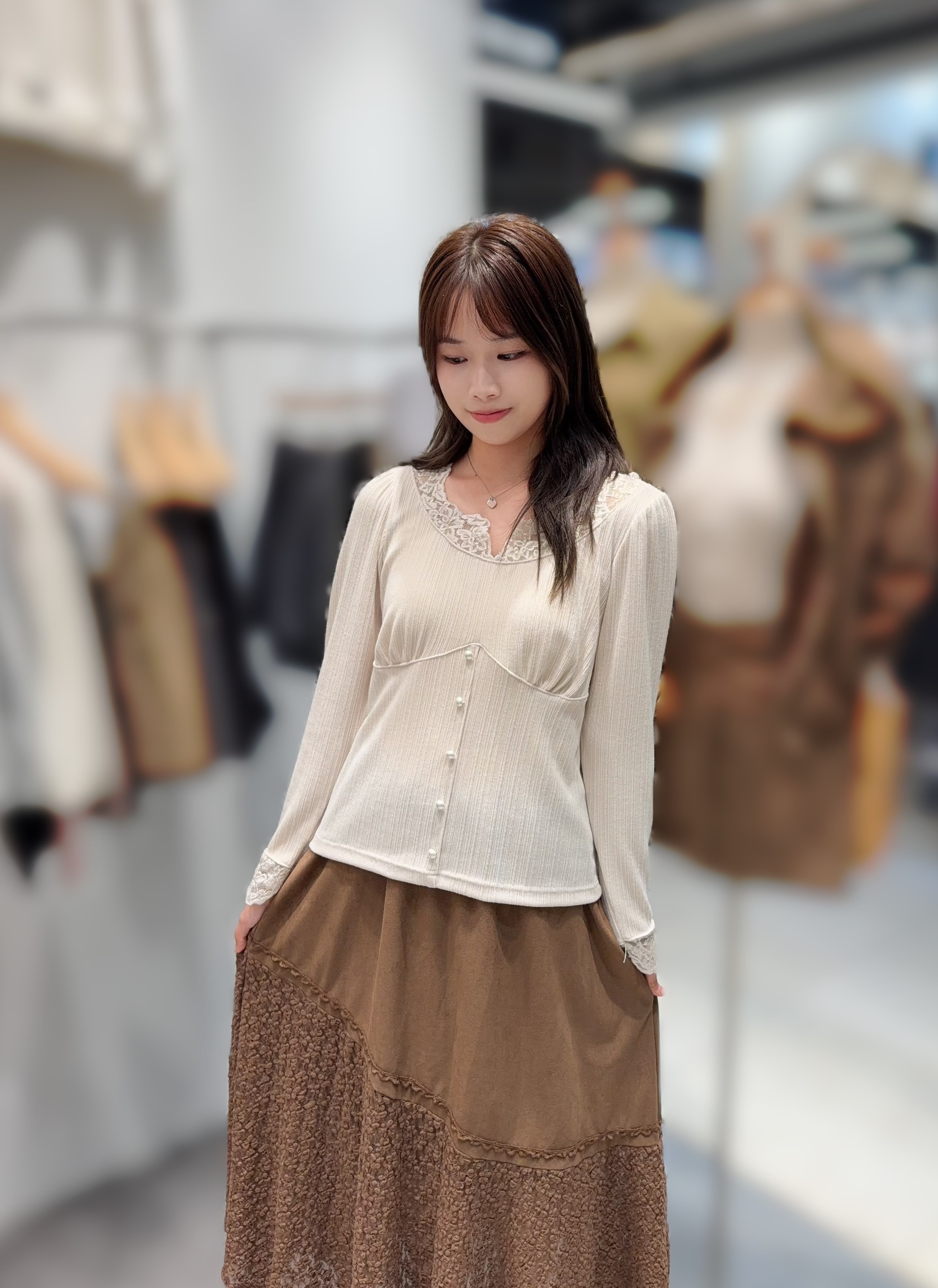 S21 胸36-56 長21 $409