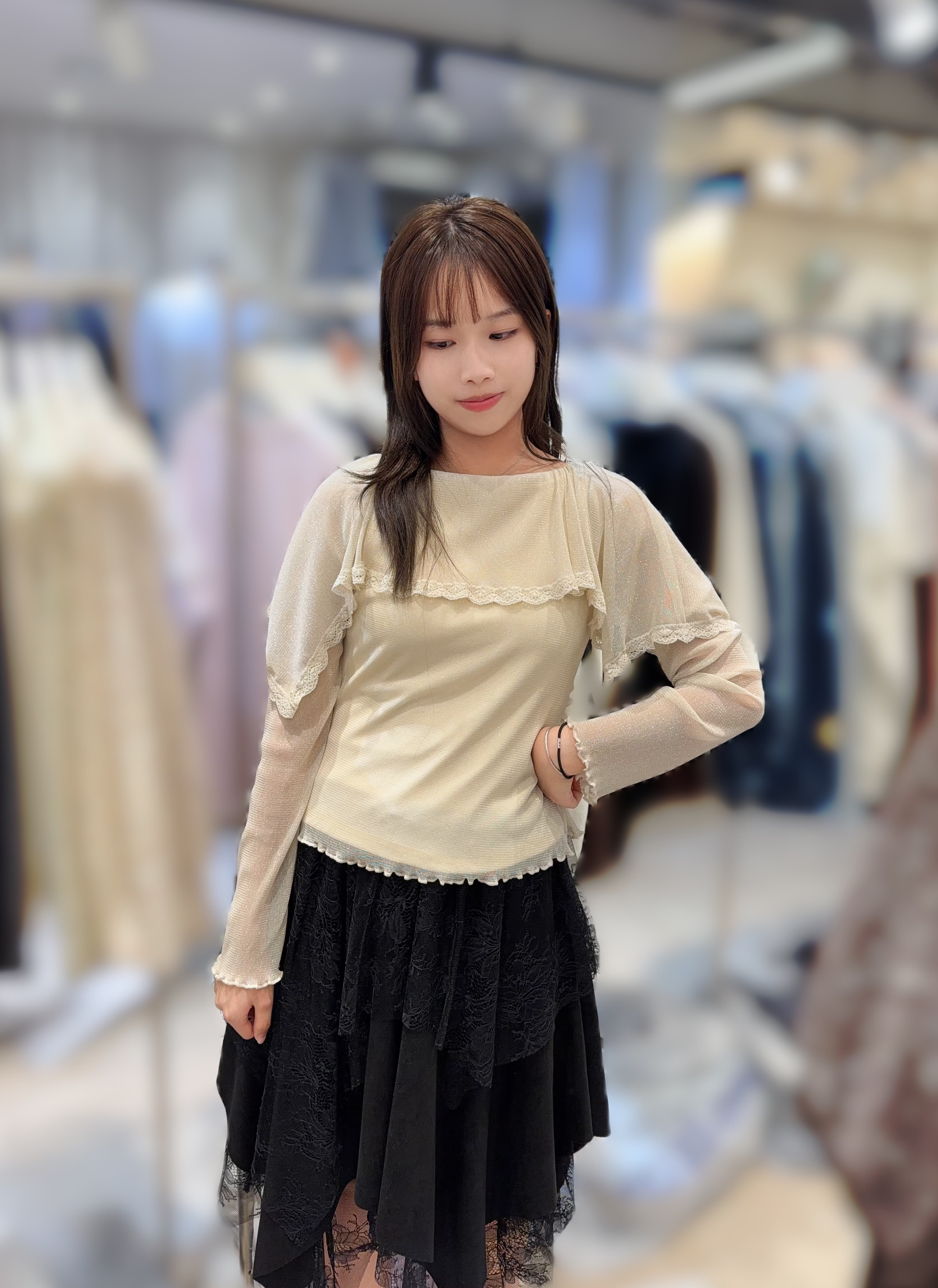 SM15 胸38-49 長21 $429