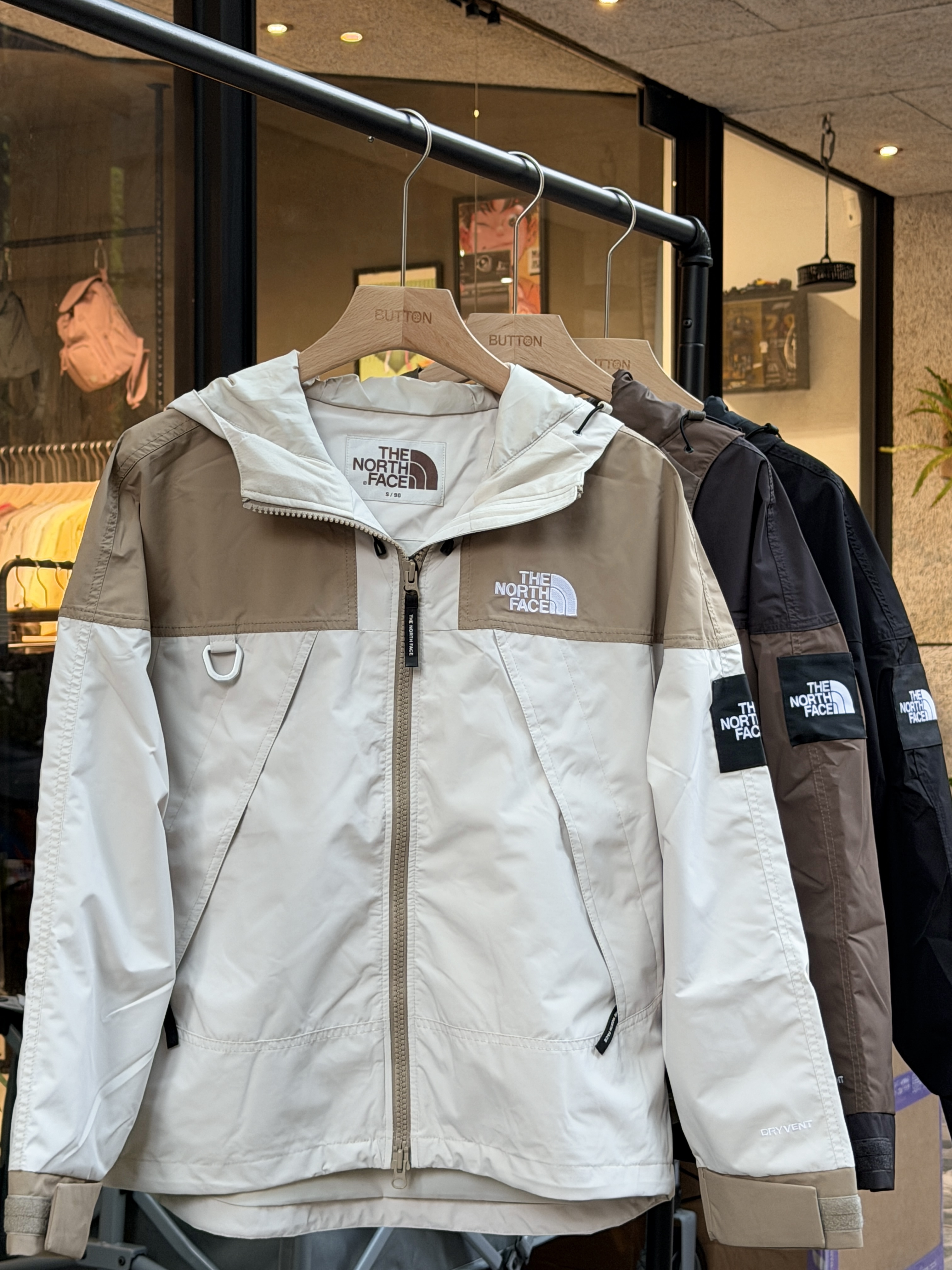 The North Face White Label Mawren Jacket DRYVENT 北臉 連帽防風外套 NJ2HS50