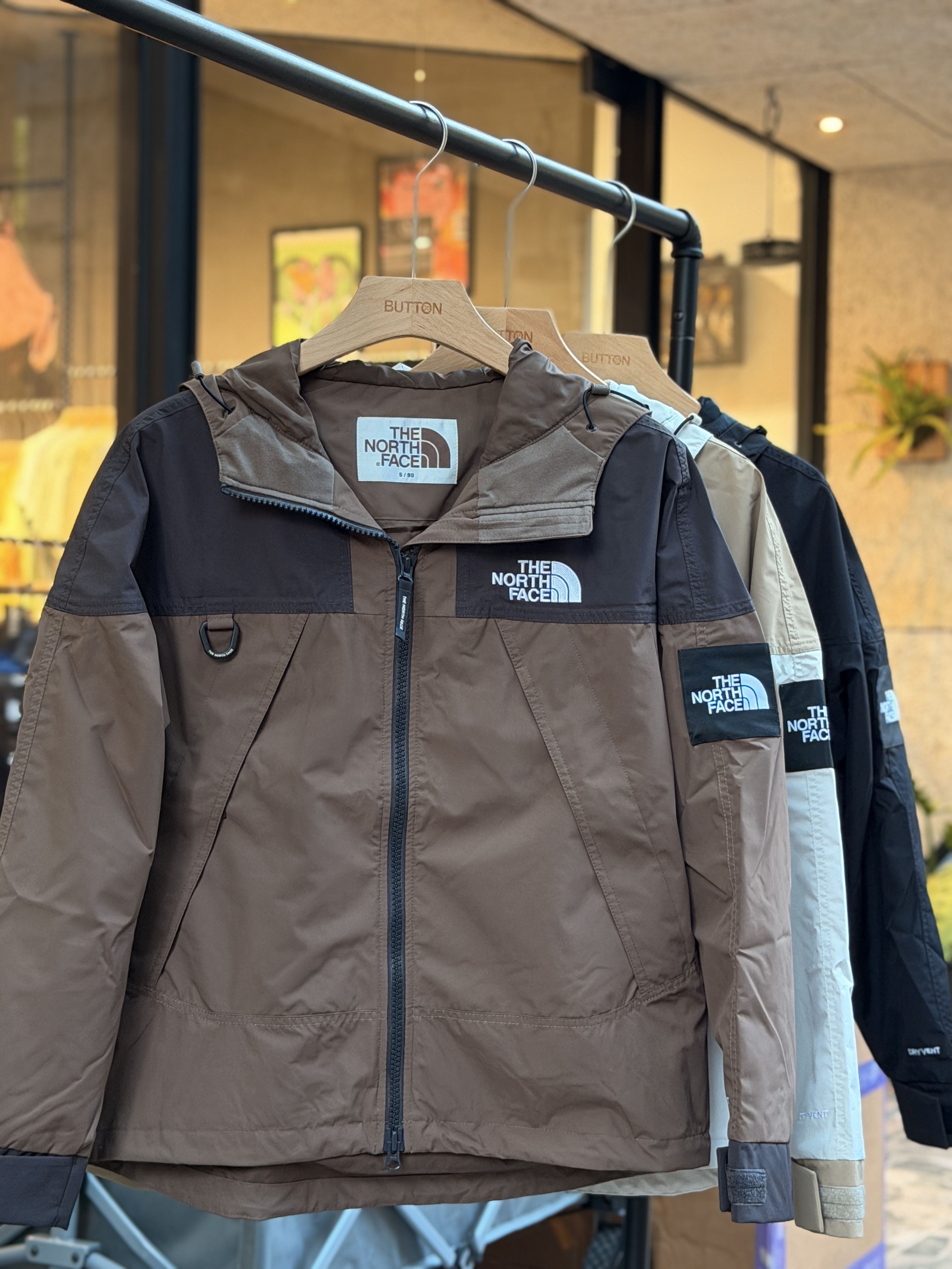 The North Face White Label Mawren Jacket DRYVENT 北臉 連帽防風外套 NJ2HS50